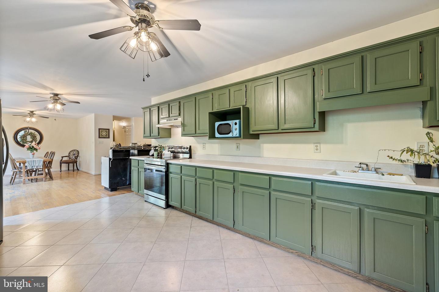 553 MOUNT OF OLIVES TRL, FORT VALLEY, Virginia 22652, 6 Bedrooms Bedrooms, 12 Rooms Rooms,3 BathroomsBathrooms,Residential,For sale,553 MOUNT OF OLIVES TRL,VASH2011692 MLS # VASH2011692