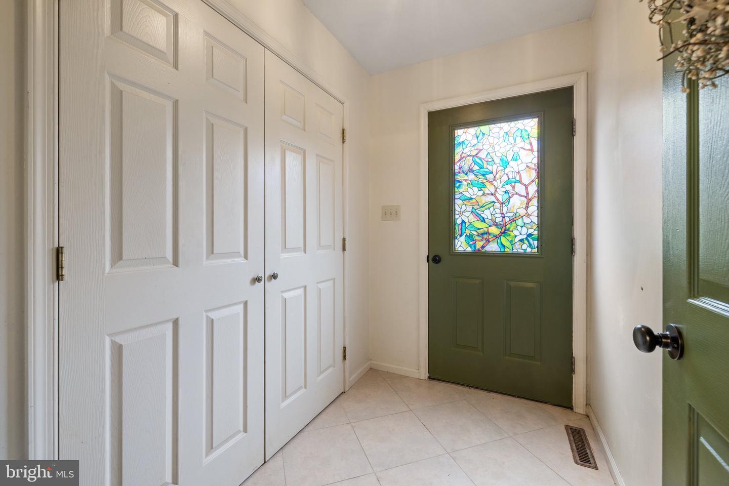 553 MOUNT OF OLIVES TRL, FORT VALLEY, Virginia 22652, 6 Bedrooms Bedrooms, 12 Rooms Rooms,3 BathroomsBathrooms,Residential,For sale,553 MOUNT OF OLIVES TRL,VASH2011692 MLS # VASH2011692