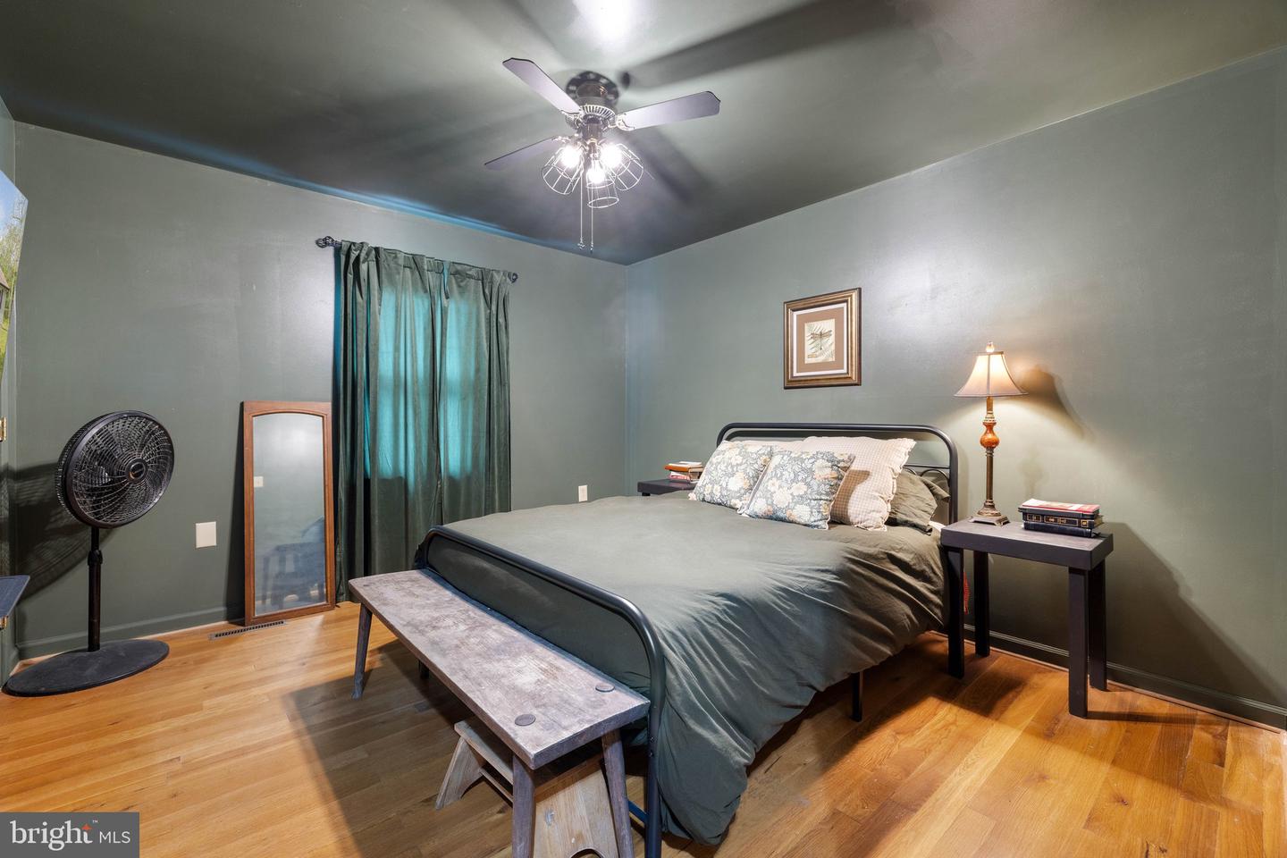 553 MOUNT OF OLIVES TRL, FORT VALLEY, Virginia 22652, 6 Bedrooms Bedrooms, 12 Rooms Rooms,3 BathroomsBathrooms,Residential,For sale,553 MOUNT OF OLIVES TRL,VASH2011692 MLS # VASH2011692