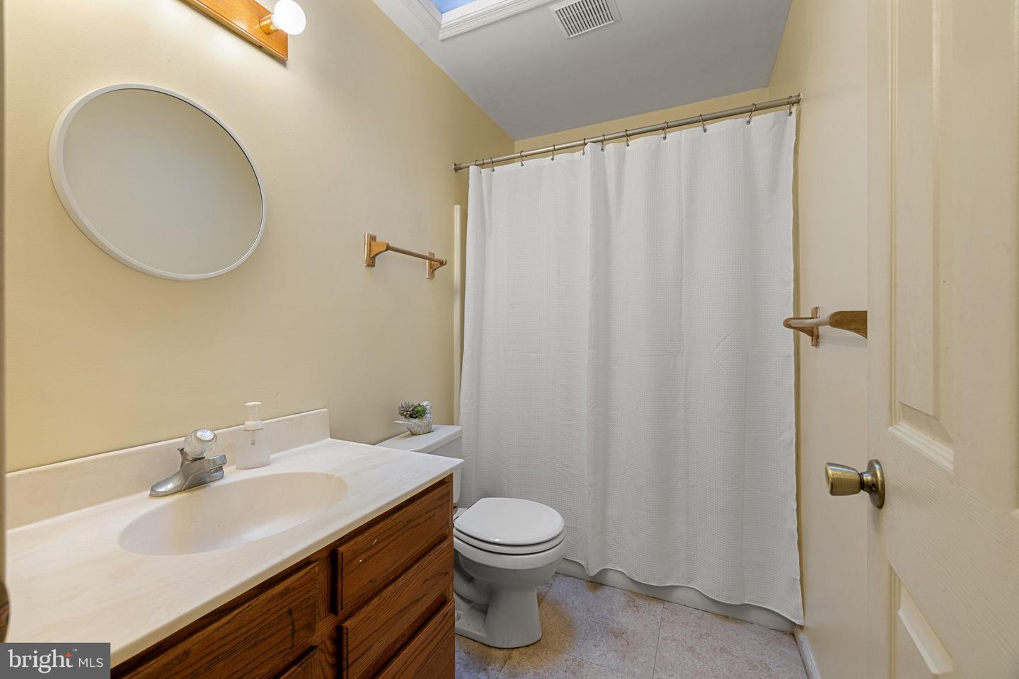 553 MOUNT OF OLIVES TRL, FORT VALLEY, Virginia 22652, 6 Bedrooms Bedrooms, 12 Rooms Rooms,3 BathroomsBathrooms,Residential,For sale,553 MOUNT OF OLIVES TRL,VASH2011692 MLS # VASH2011692