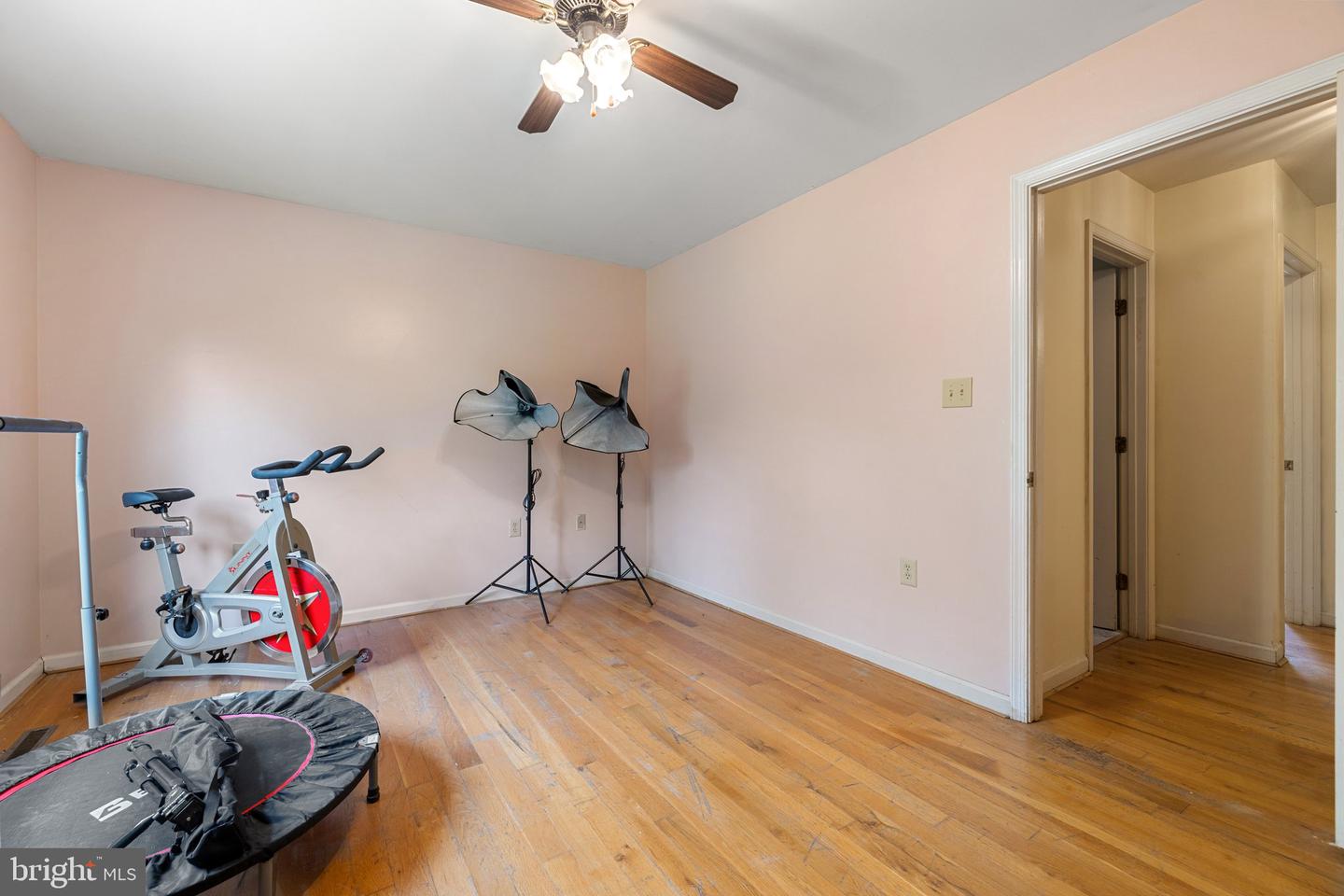 553 MOUNT OF OLIVES TRL, FORT VALLEY, Virginia 22652, 6 Bedrooms Bedrooms, 12 Rooms Rooms,3 BathroomsBathrooms,Residential,For sale,553 MOUNT OF OLIVES TRL,VASH2011692 MLS # VASH2011692