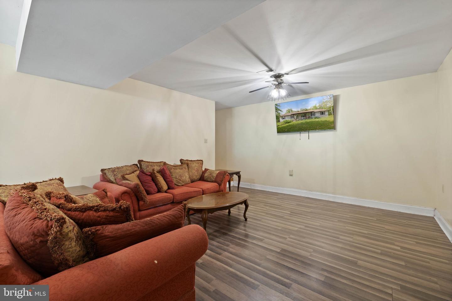 553 MOUNT OF OLIVES TRL, FORT VALLEY, Virginia 22652, 6 Bedrooms Bedrooms, 12 Rooms Rooms,3 BathroomsBathrooms,Residential,For sale,553 MOUNT OF OLIVES TRL,VASH2011692 MLS # VASH2011692