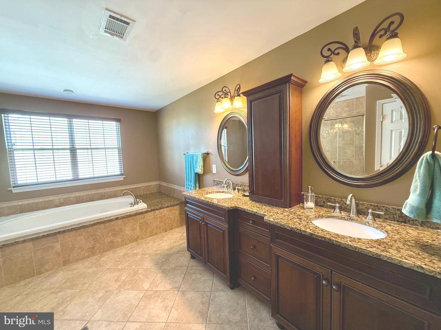 13225 SCOTTISH HUNT LN, BRISTOW, Virginia 20136, 4 Bedrooms Bedrooms, ,3 BathroomsBathrooms,Residential,For sale,13225 SCOTTISH HUNT LN,VAPW2096616 MLS # VAPW2096616