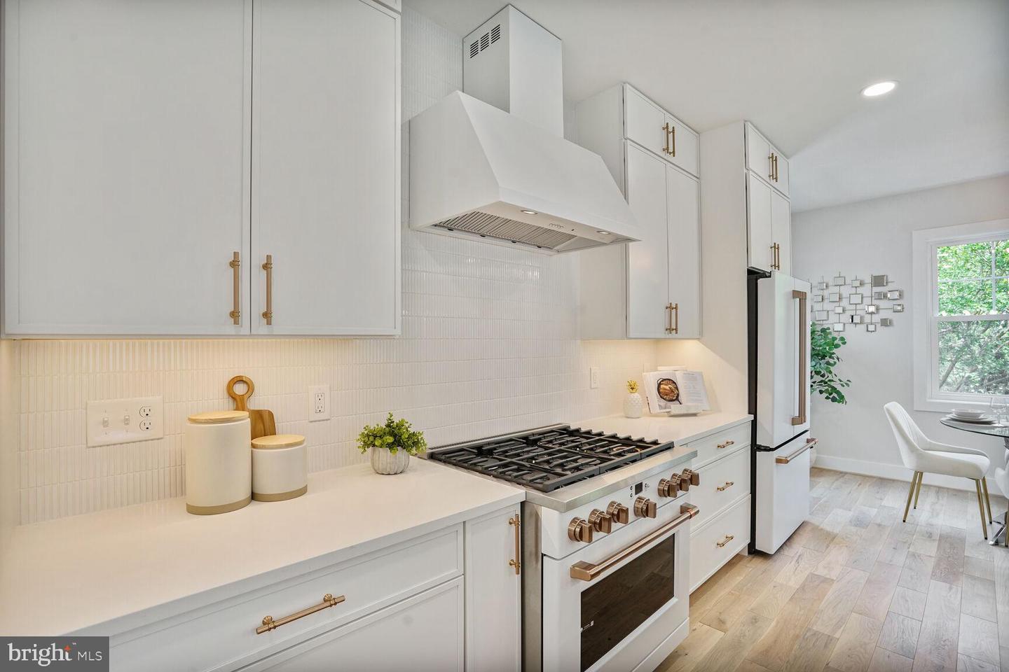 423 N CLEVELAND ST, ARLINGTON, Virginia 22201, 6 Bedrooms Bedrooms, ,5 BathroomsBathrooms,Residential,For sale,423 N CLEVELAND ST,VAAR2059072 MLS # VAAR2059072