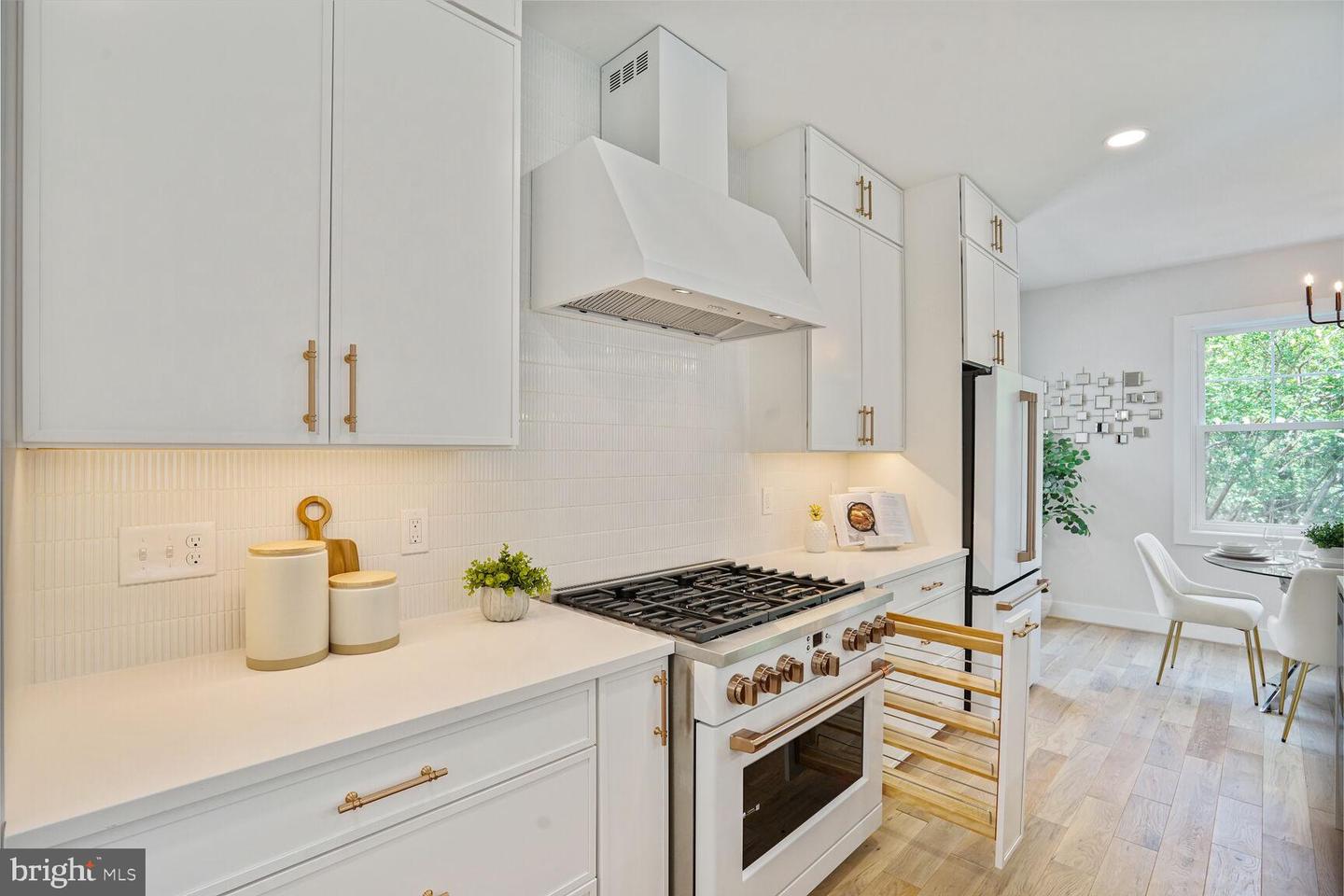 423 N CLEVELAND ST, ARLINGTON, Virginia 22201, 6 Bedrooms Bedrooms, ,5 BathroomsBathrooms,Residential,For sale,423 N CLEVELAND ST,VAAR2059072 MLS # VAAR2059072