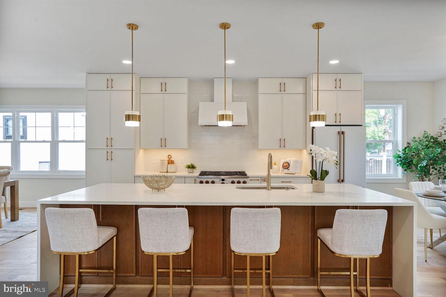 423 N CLEVELAND ST, ARLINGTON, Virginia 22201, 6 Bedrooms Bedrooms, ,5 BathroomsBathrooms,Residential,For sale,423 N CLEVELAND ST,VAAR2059072 MLS # VAAR2059072