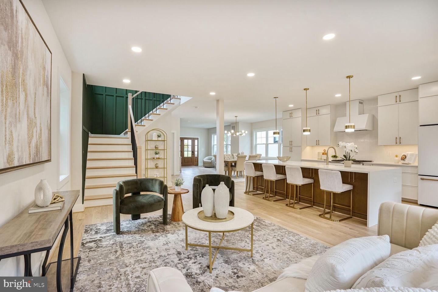 423 N CLEVELAND ST, ARLINGTON, Virginia 22201, 6 Bedrooms Bedrooms, ,5 BathroomsBathrooms,Residential,For sale,423 N CLEVELAND ST,VAAR2059072 MLS # VAAR2059072