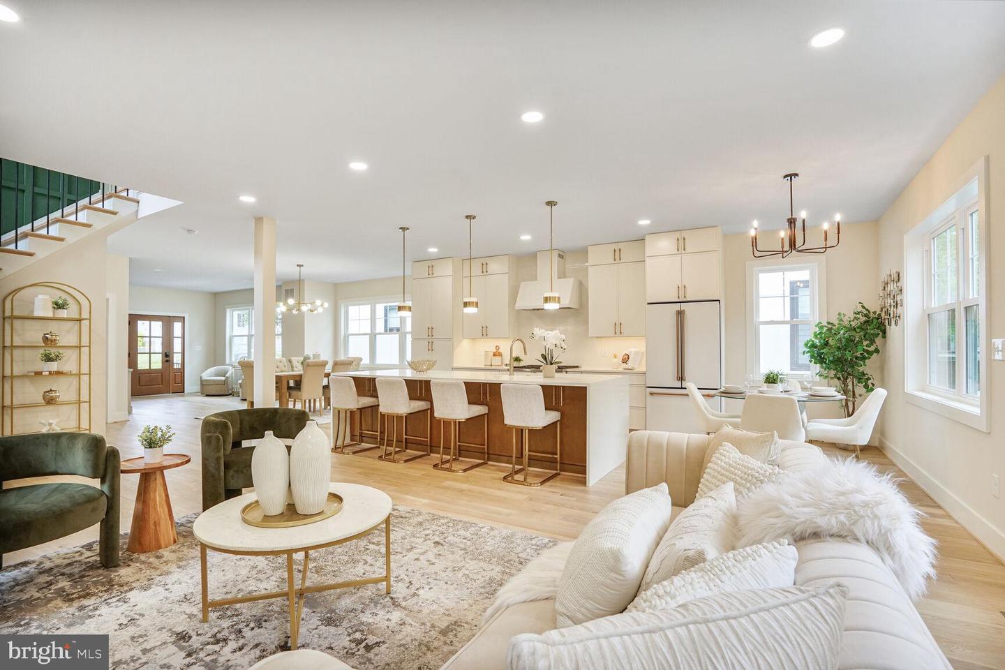 423 N CLEVELAND ST, ARLINGTON, Virginia 22201, 6 Bedrooms Bedrooms, ,5 BathroomsBathrooms,Residential,For sale,423 N CLEVELAND ST,VAAR2059072 MLS # VAAR2059072