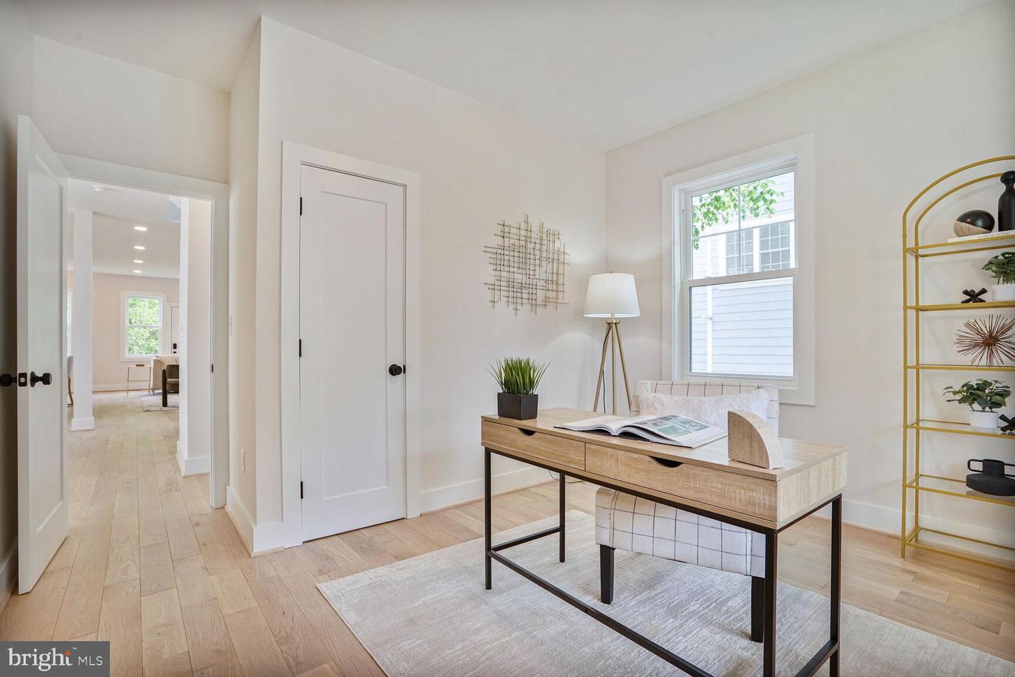 423 N CLEVELAND ST, ARLINGTON, Virginia 22201, 6 Bedrooms Bedrooms, ,5 BathroomsBathrooms,Residential,For sale,423 N CLEVELAND ST,VAAR2059072 MLS # VAAR2059072