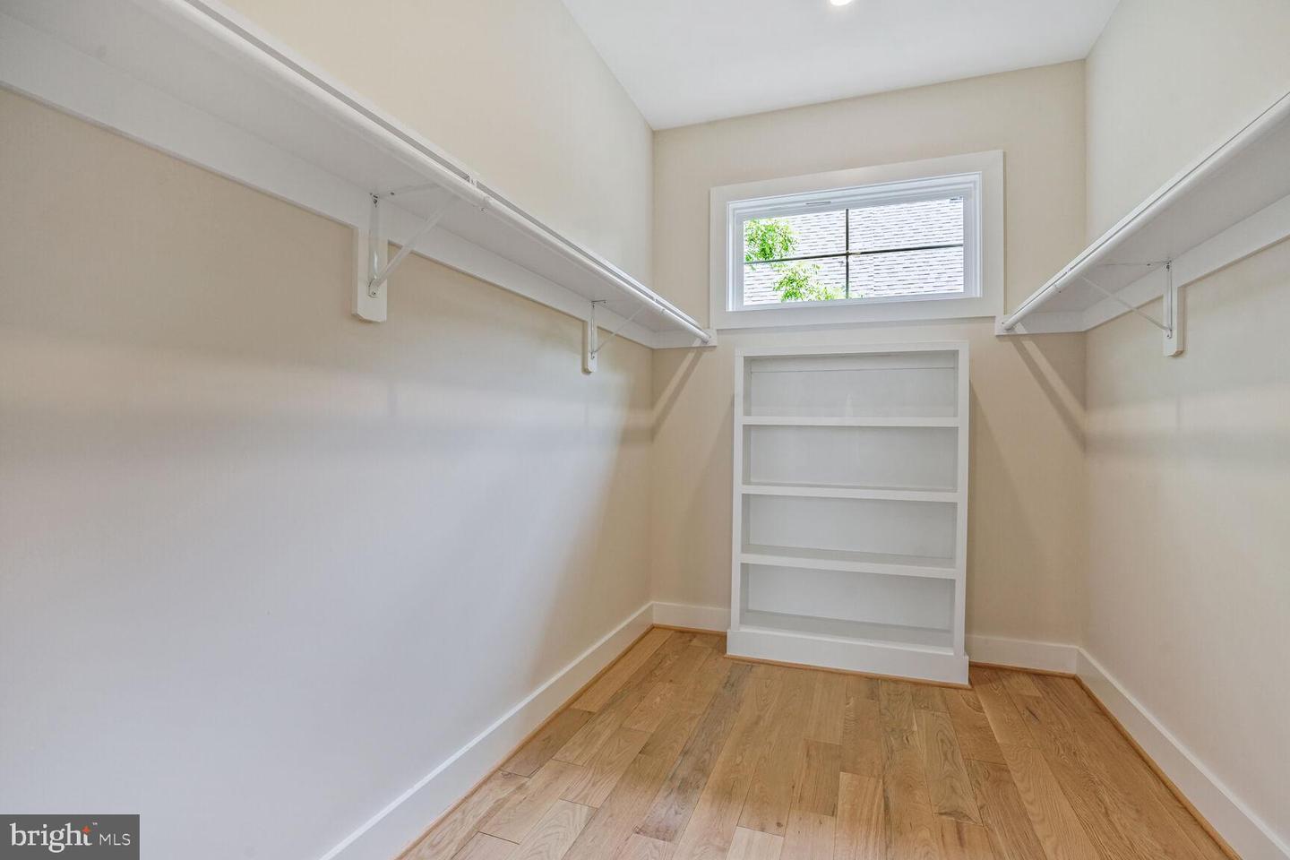 423 N CLEVELAND ST, ARLINGTON, Virginia 22201, 6 Bedrooms Bedrooms, ,5 BathroomsBathrooms,Residential,For sale,423 N CLEVELAND ST,VAAR2059072 MLS # VAAR2059072