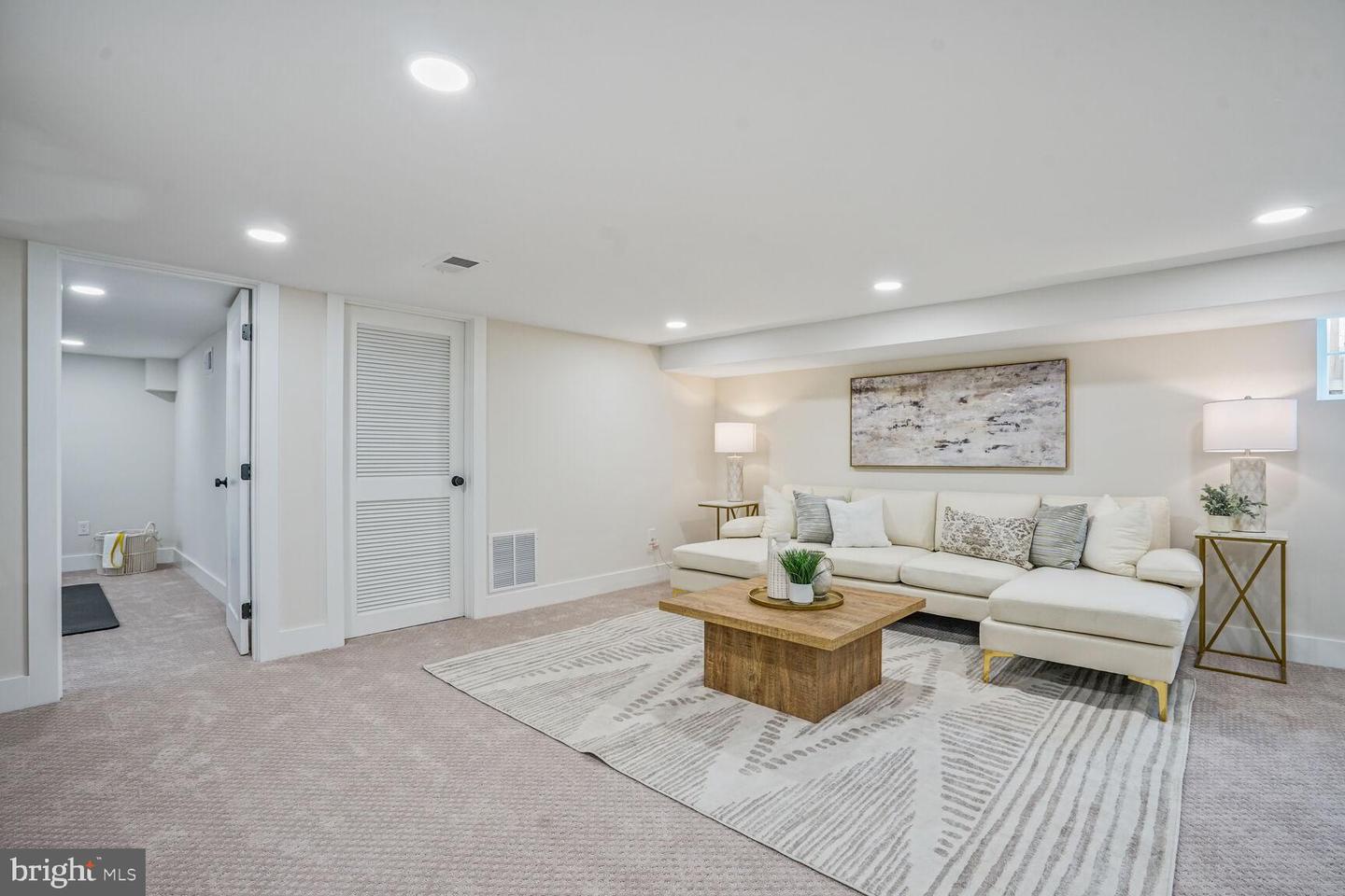 423 N CLEVELAND ST, ARLINGTON, Virginia 22201, 6 Bedrooms Bedrooms, ,5 BathroomsBathrooms,Residential,For sale,423 N CLEVELAND ST,VAAR2059072 MLS # VAAR2059072