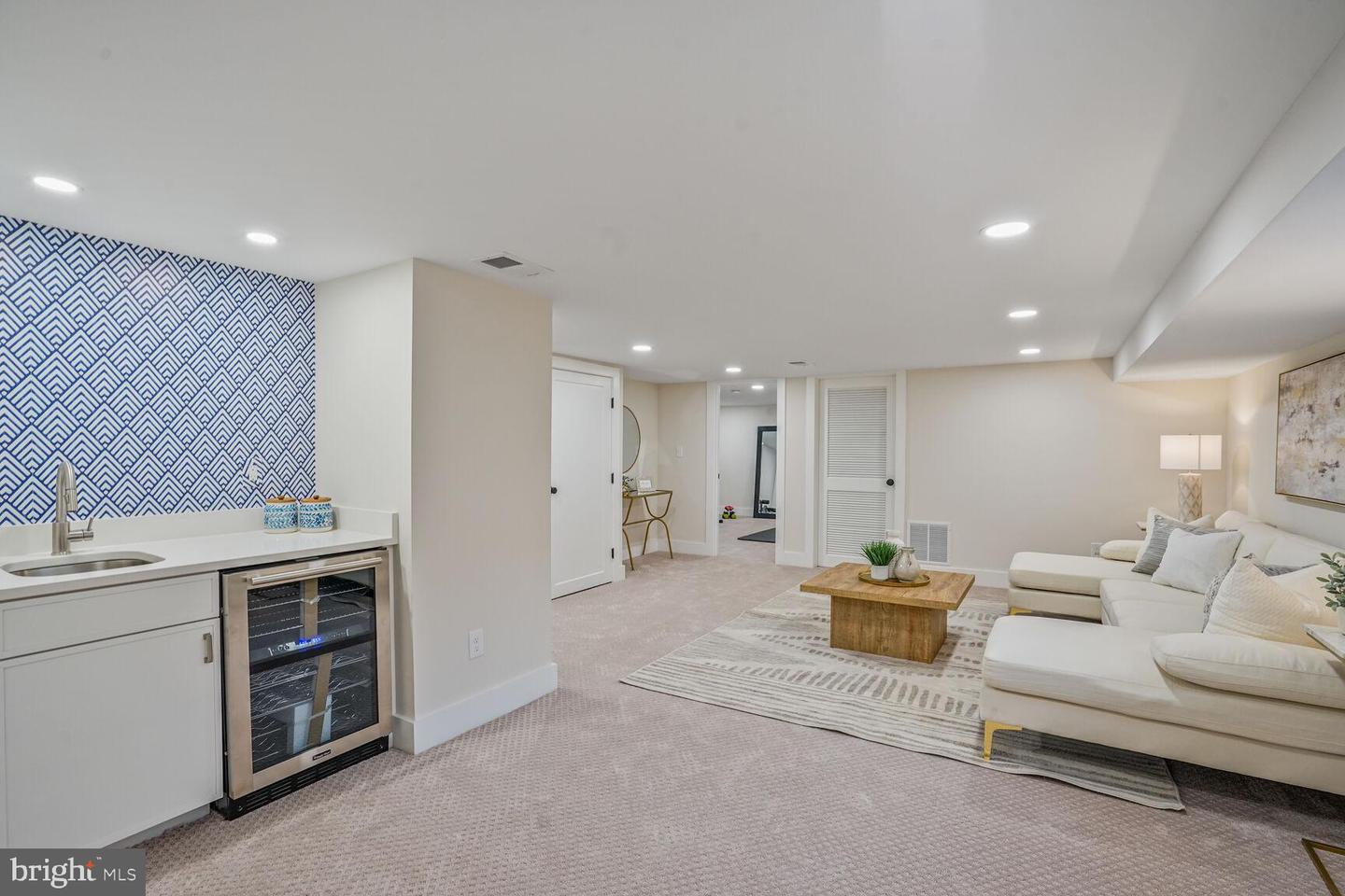 423 N CLEVELAND ST, ARLINGTON, Virginia 22201, 6 Bedrooms Bedrooms, ,5 BathroomsBathrooms,Residential,For sale,423 N CLEVELAND ST,VAAR2059072 MLS # VAAR2059072