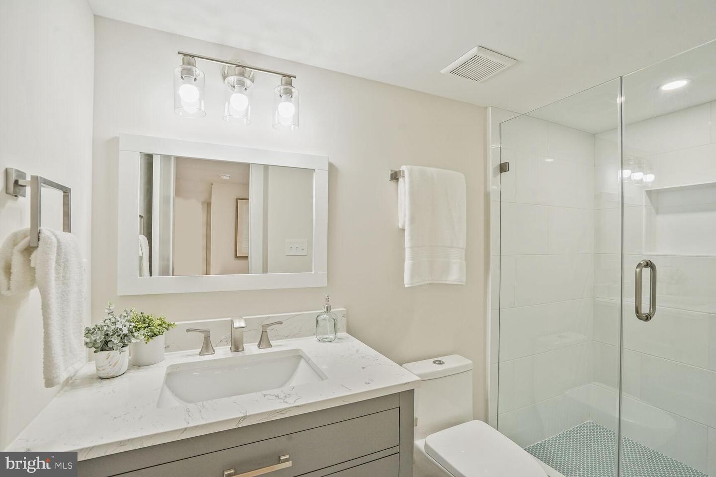 423 N CLEVELAND ST, ARLINGTON, Virginia 22201, 6 Bedrooms Bedrooms, ,5 BathroomsBathrooms,Residential,For sale,423 N CLEVELAND ST,VAAR2059072 MLS # VAAR2059072