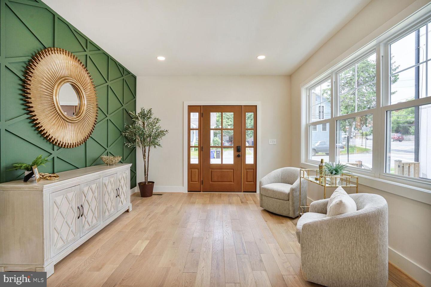 423 N CLEVELAND ST, ARLINGTON, Virginia 22201, 6 Bedrooms Bedrooms, ,5 BathroomsBathrooms,Residential,For sale,423 N CLEVELAND ST,VAAR2059072 MLS # VAAR2059072