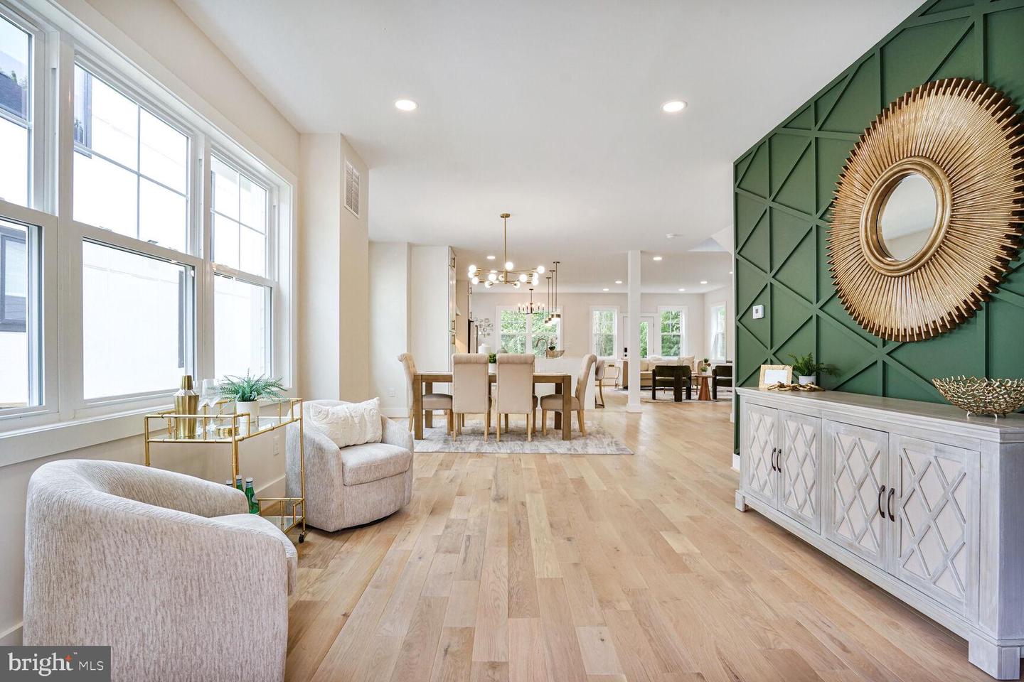 423 N CLEVELAND ST, ARLINGTON, Virginia 22201, 6 Bedrooms Bedrooms, ,5 BathroomsBathrooms,Residential,For sale,423 N CLEVELAND ST,VAAR2059072 MLS # VAAR2059072