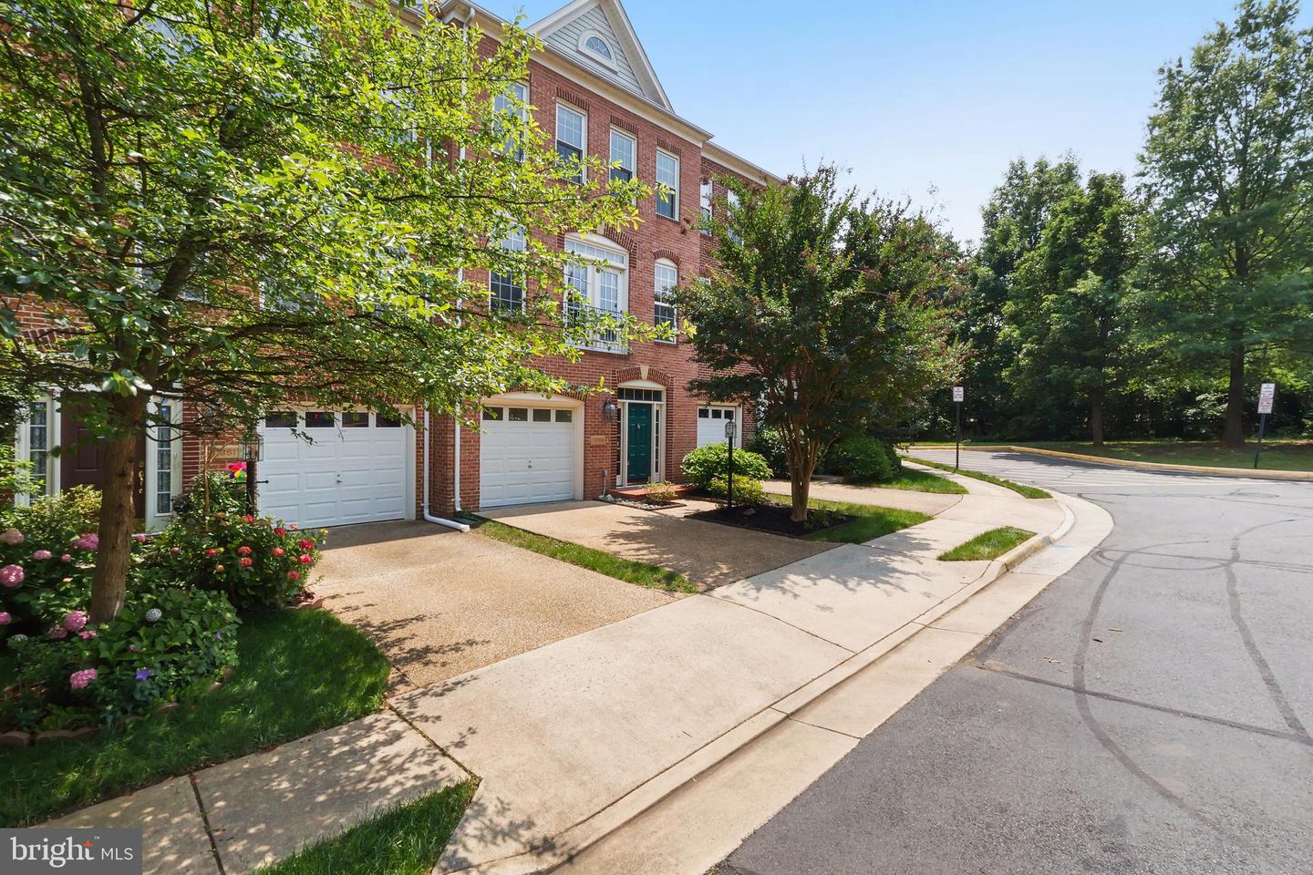 13619 RED SQUIRREL WAY, HERNDON, Virginia 20171, 3 Bedrooms Bedrooms, ,2 BathroomsBathrooms,Residential,For sale,13619 RED SQUIRREL WAY,VAFX2246442 MLS # VAFX2246442