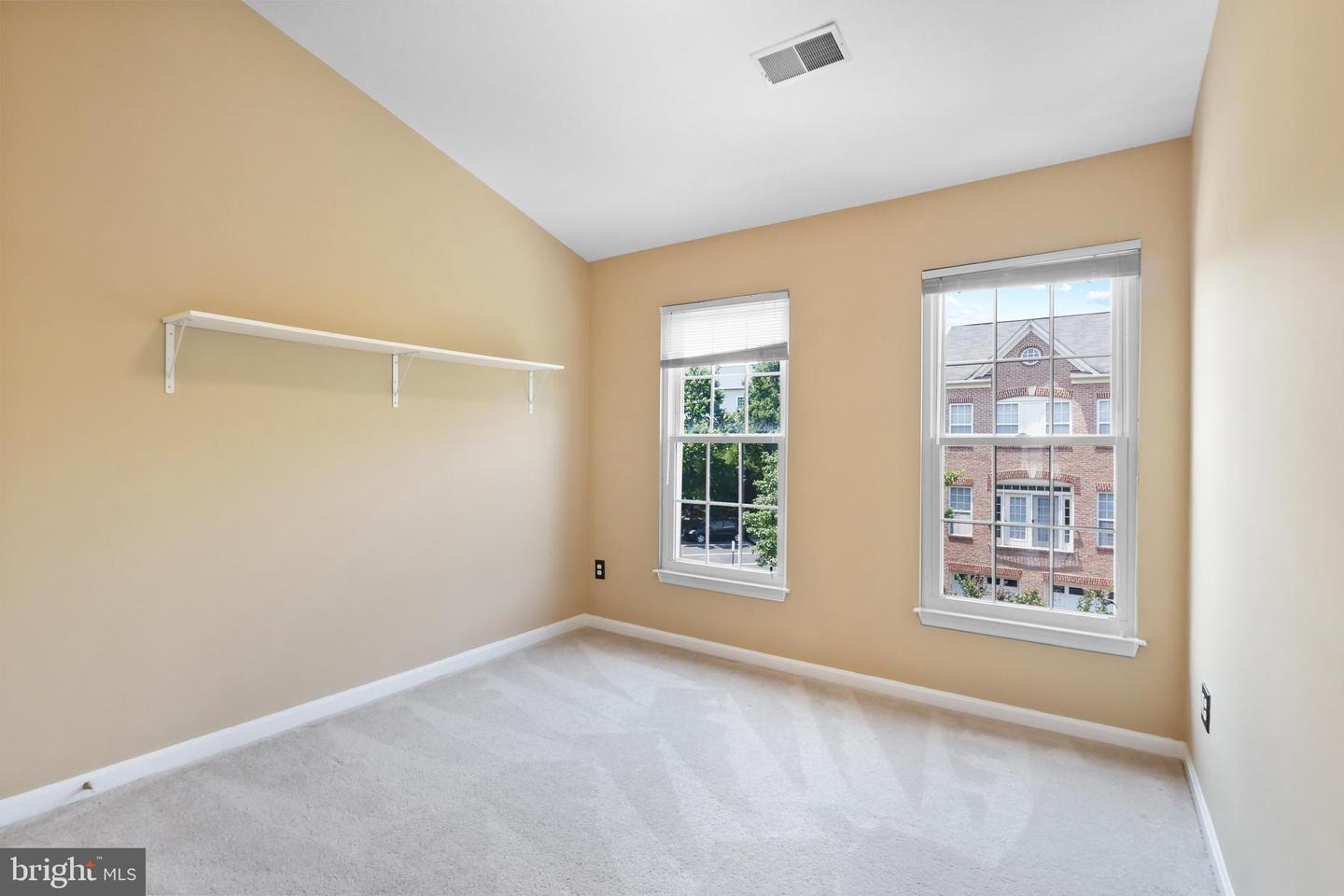 13619 RED SQUIRREL WAY, HERNDON, Virginia 20171, 3 Bedrooms Bedrooms, ,2 BathroomsBathrooms,Residential,For sale,13619 RED SQUIRREL WAY,VAFX2246442 MLS # VAFX2246442