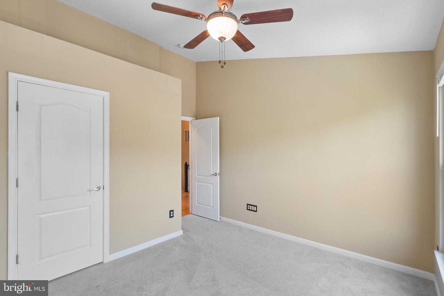13619 RED SQUIRREL WAY, HERNDON, Virginia 20171, 3 Bedrooms Bedrooms, ,2 BathroomsBathrooms,Residential,For sale,13619 RED SQUIRREL WAY,VAFX2246442 MLS # VAFX2246442