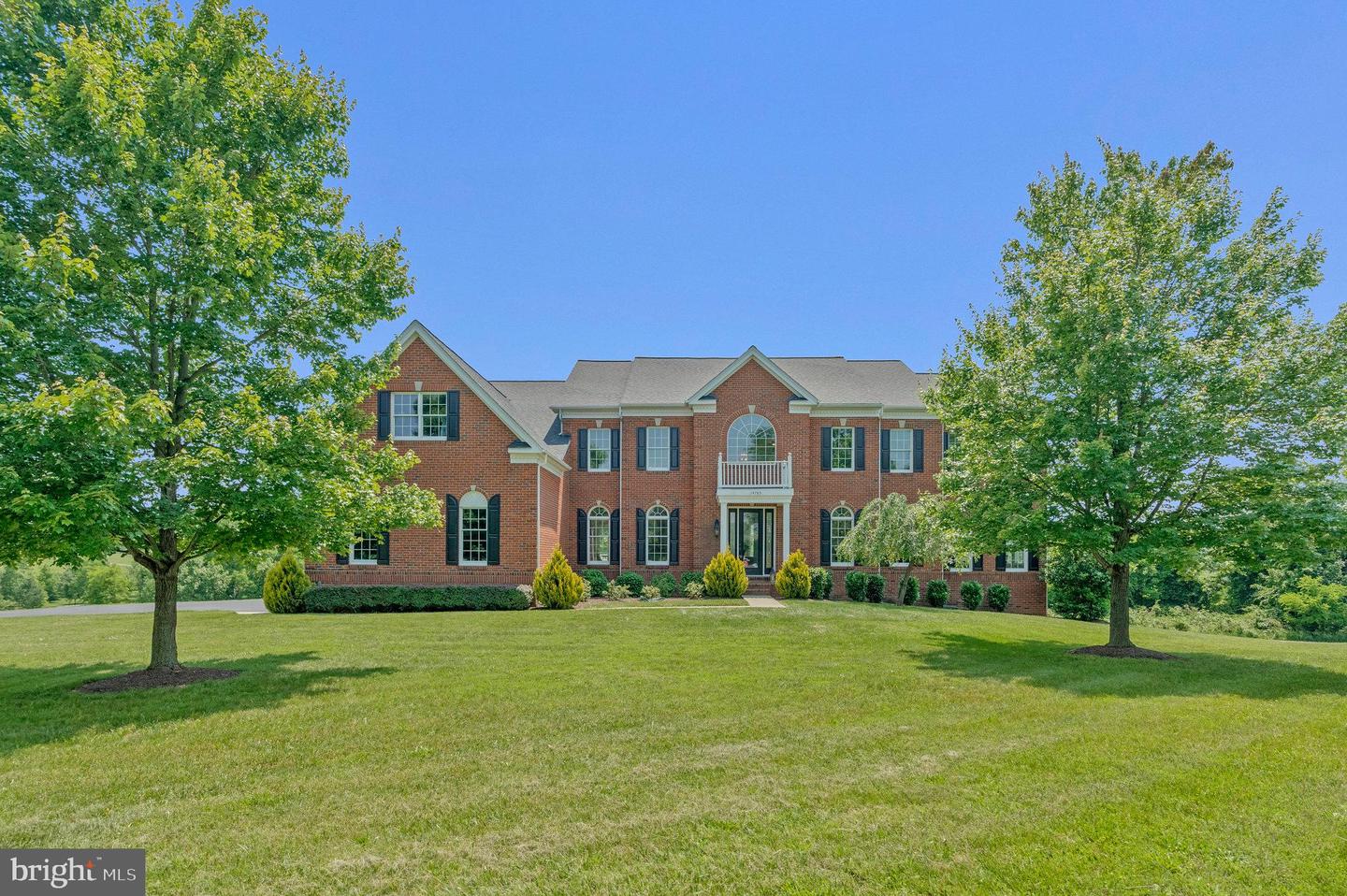 14785 BANKFIELD DR, WATERFORD, Virginia 20197, 4 Bedrooms Bedrooms, ,5 BathroomsBathrooms,Residential,For sale,14785 BANKFIELD DR,VALO2099158 MLS # VALO2099158