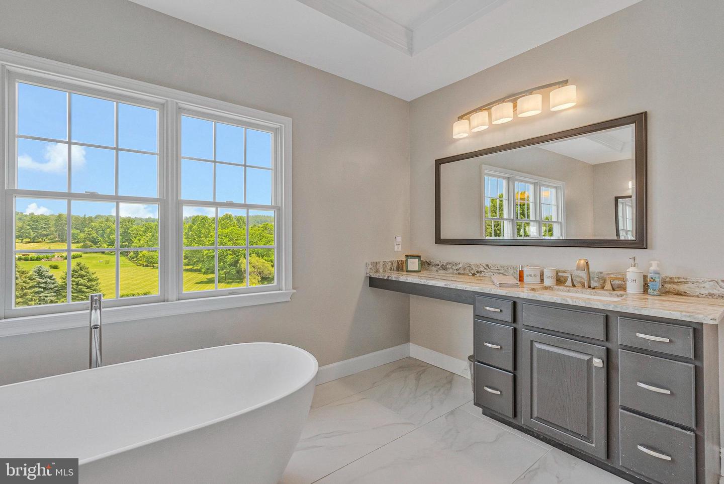 14785 BANKFIELD DR, WATERFORD, Virginia 20197, 4 Bedrooms Bedrooms, ,5 BathroomsBathrooms,Residential,For sale,14785 BANKFIELD DR,VALO2099158 MLS # VALO2099158