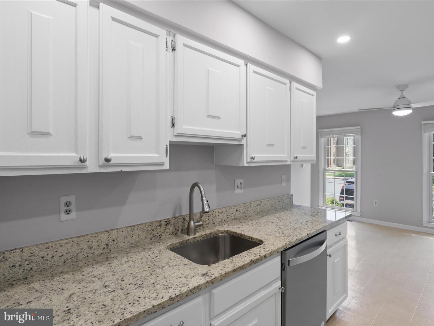 9664 MASTERWORKS DR, VIENNA, Virginia 22181, 3 Bedrooms Bedrooms, ,3 BathroomsBathrooms,Residential,For sale,9664 MASTERWORKS DR,VAFX2246600 MLS # VAFX2246600