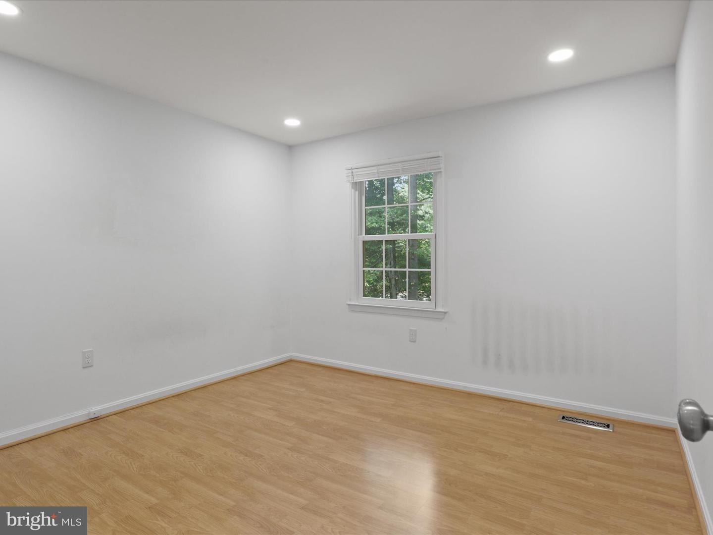 9664 MASTERWORKS DR, VIENNA, Virginia 22181, 3 Bedrooms Bedrooms, ,3 BathroomsBathrooms,Residential,For sale,9664 MASTERWORKS DR,VAFX2246600 MLS # VAFX2246600