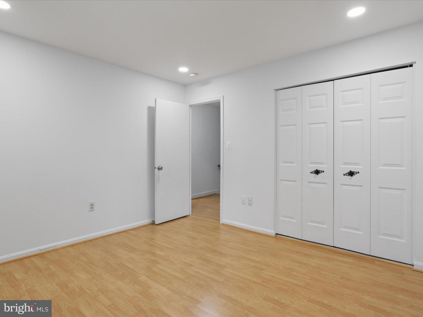9664 MASTERWORKS DR, VIENNA, Virginia 22181, 3 Bedrooms Bedrooms, ,3 BathroomsBathrooms,Residential,For sale,9664 MASTERWORKS DR,VAFX2246600 MLS # VAFX2246600