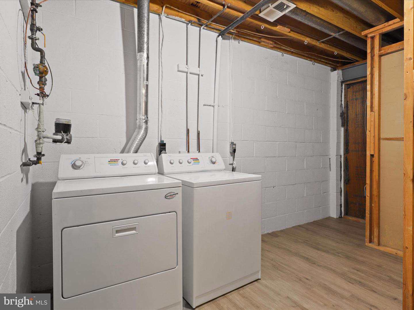 9664 MASTERWORKS DR, VIENNA, Virginia 22181, 3 Bedrooms Bedrooms, ,3 BathroomsBathrooms,Residential,For sale,9664 MASTERWORKS DR,VAFX2246600 MLS # VAFX2246600