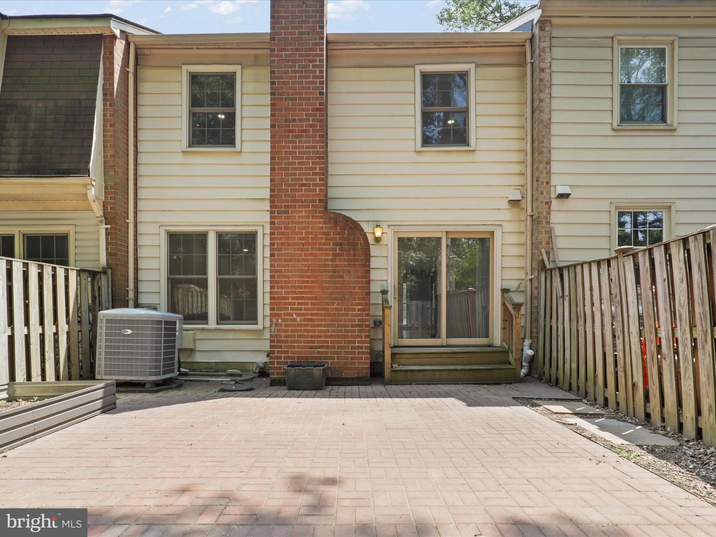 9664 MASTERWORKS DR, VIENNA, Virginia 22181, 3 Bedrooms Bedrooms, ,3 BathroomsBathrooms,Residential,For sale,9664 MASTERWORKS DR,VAFX2246600 MLS # VAFX2246600