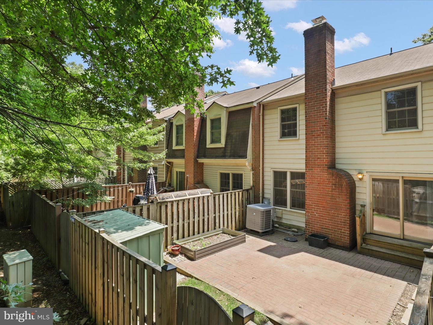 9664 MASTERWORKS DR, VIENNA, Virginia 22181, 3 Bedrooms Bedrooms, ,3 BathroomsBathrooms,Residential,For sale,9664 MASTERWORKS DR,VAFX2246600 MLS # VAFX2246600