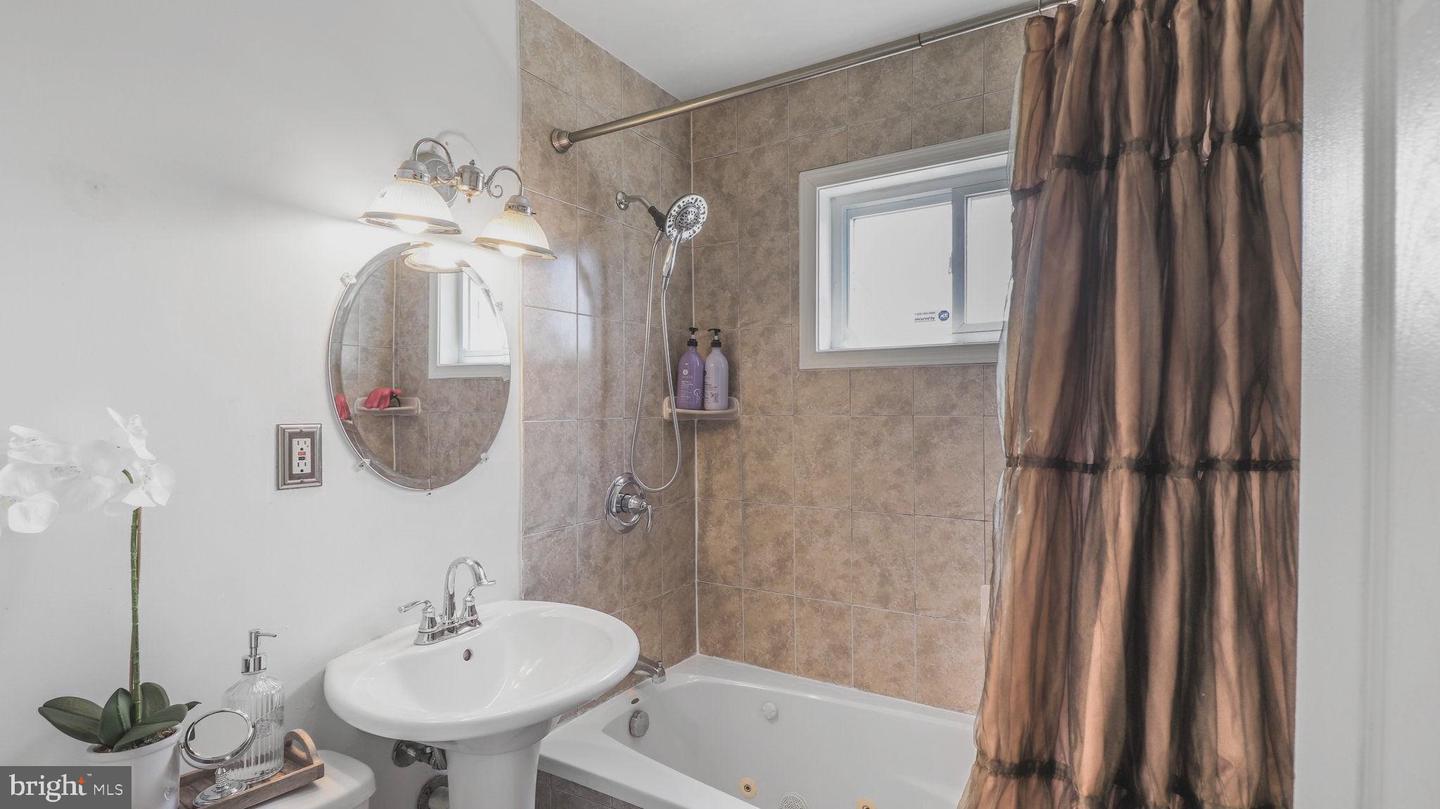 1505 MORRIS RD SE, WASHINGTON, District Of Columbia 20020, 3 Bedrooms Bedrooms, ,2 BathroomsBathrooms,Residential,For sale,1505 MORRIS RD SE,DCDC2205210 MLS # DCDC2205210