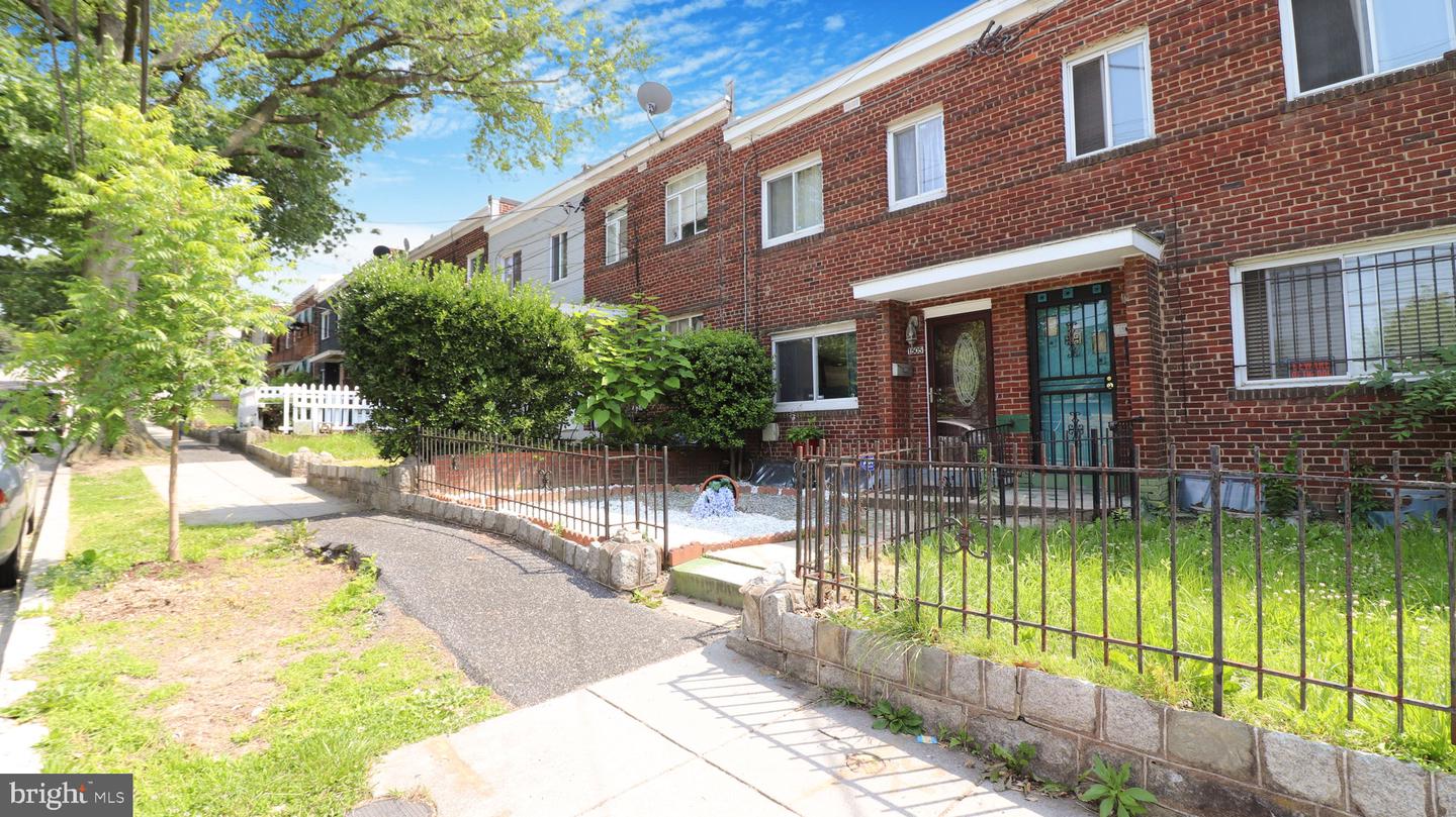 1505 MORRIS RD SE, WASHINGTON, District Of Columbia 20020, 3 Bedrooms Bedrooms, ,2 BathroomsBathrooms,Residential,For sale,1505 MORRIS RD SE,DCDC2205210 MLS # DCDC2205210
