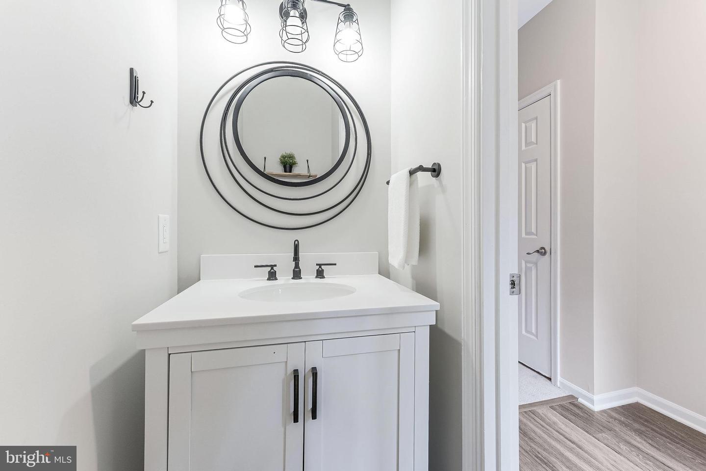 13582 HIGHLAND MEWS CT, HERNDON, Virginia 20171, 3 Bedrooms Bedrooms, ,2 BathroomsBathrooms,Residential,For sale,13582 HIGHLAND MEWS CT,VAFX2246826 MLS # VAFX2246826