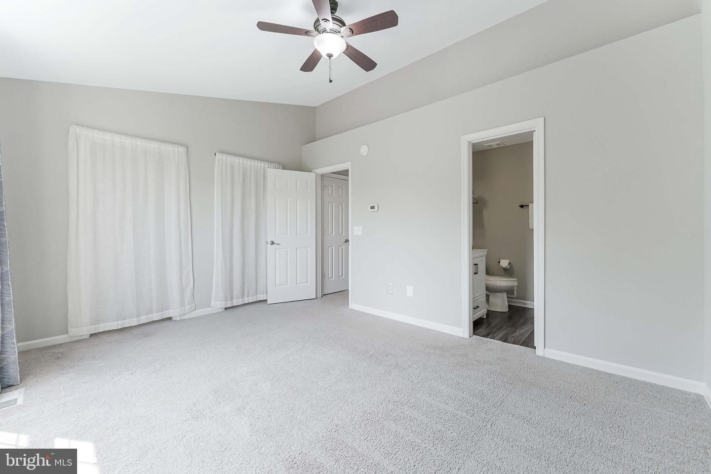 13582 HIGHLAND MEWS CT, HERNDON, Virginia 20171, 3 Bedrooms Bedrooms, ,2 BathroomsBathrooms,Residential,For sale,13582 HIGHLAND MEWS CT,VAFX2246826 MLS # VAFX2246826