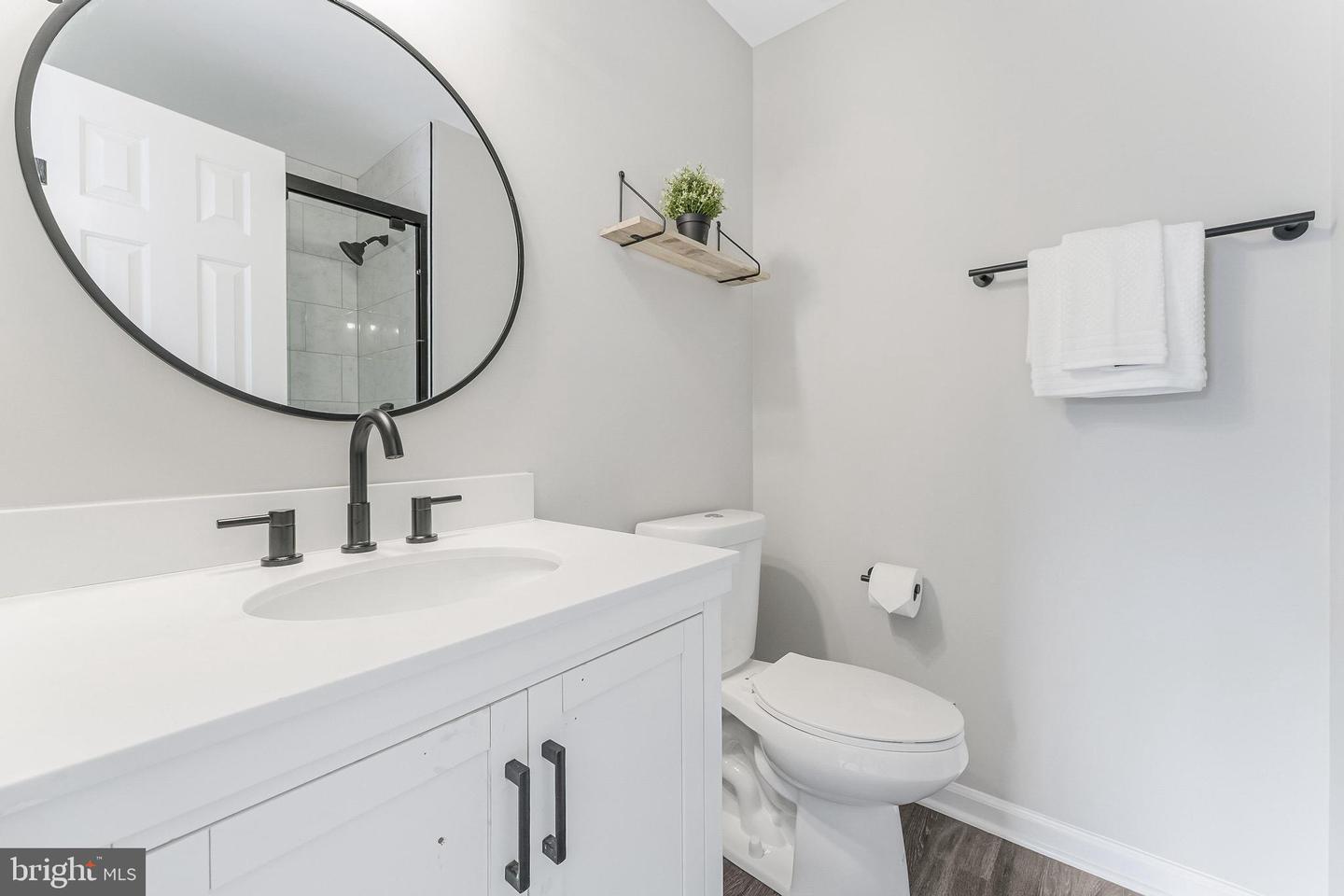 13582 HIGHLAND MEWS CT, HERNDON, Virginia 20171, 3 Bedrooms Bedrooms, ,2 BathroomsBathrooms,Residential,For sale,13582 HIGHLAND MEWS CT,VAFX2246826 MLS # VAFX2246826