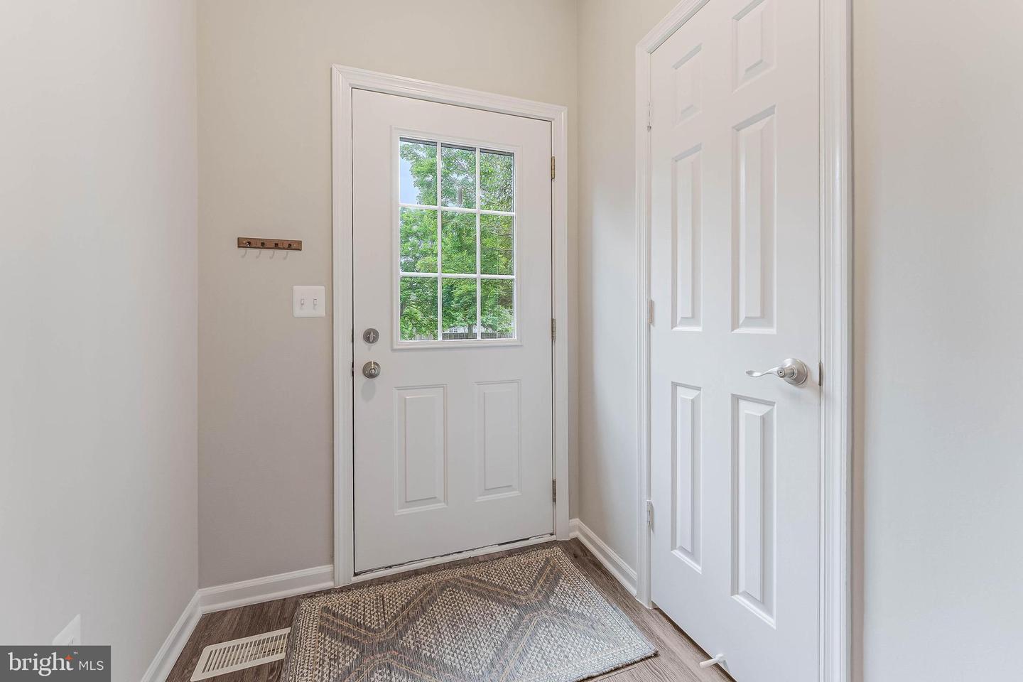 13582 HIGHLAND MEWS CT, HERNDON, Virginia 20171, 3 Bedrooms Bedrooms, ,2 BathroomsBathrooms,Residential,For sale,13582 HIGHLAND MEWS CT,VAFX2246826 MLS # VAFX2246826