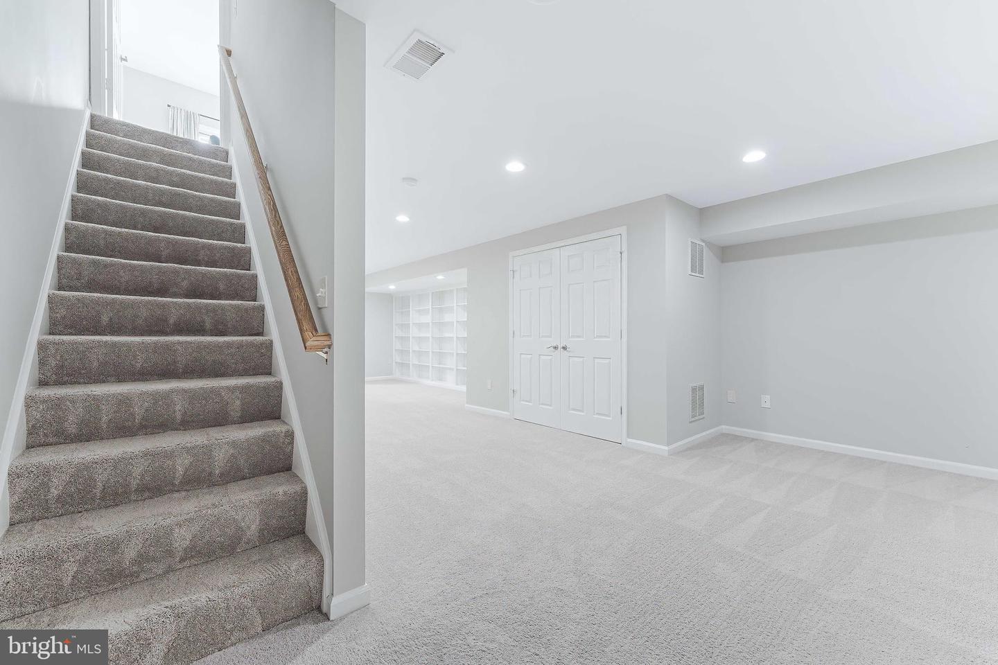 13582 HIGHLAND MEWS CT, HERNDON, Virginia 20171, 3 Bedrooms Bedrooms, ,2 BathroomsBathrooms,Residential,For sale,13582 HIGHLAND MEWS CT,VAFX2246826 MLS # VAFX2246826
