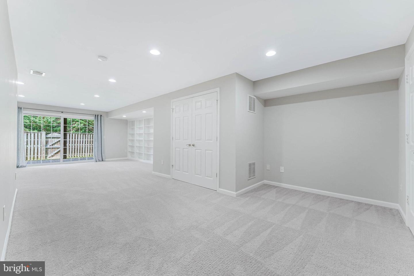 13582 HIGHLAND MEWS CT, HERNDON, Virginia 20171, 3 Bedrooms Bedrooms, ,2 BathroomsBathrooms,Residential,For sale,13582 HIGHLAND MEWS CT,VAFX2246826 MLS # VAFX2246826
