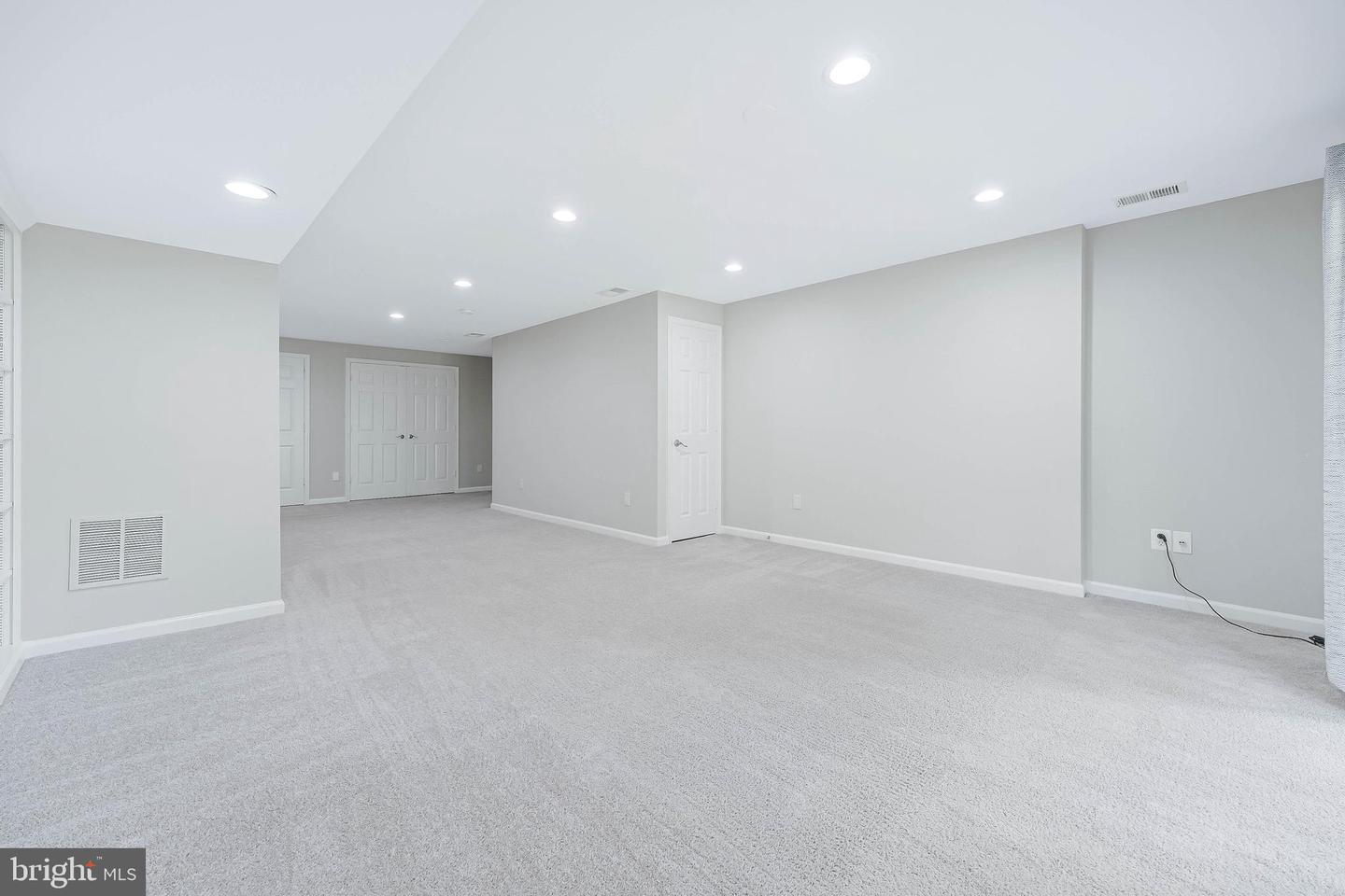 13582 HIGHLAND MEWS CT, HERNDON, Virginia 20171, 3 Bedrooms Bedrooms, ,2 BathroomsBathrooms,Residential,For sale,13582 HIGHLAND MEWS CT,VAFX2246826 MLS # VAFX2246826
