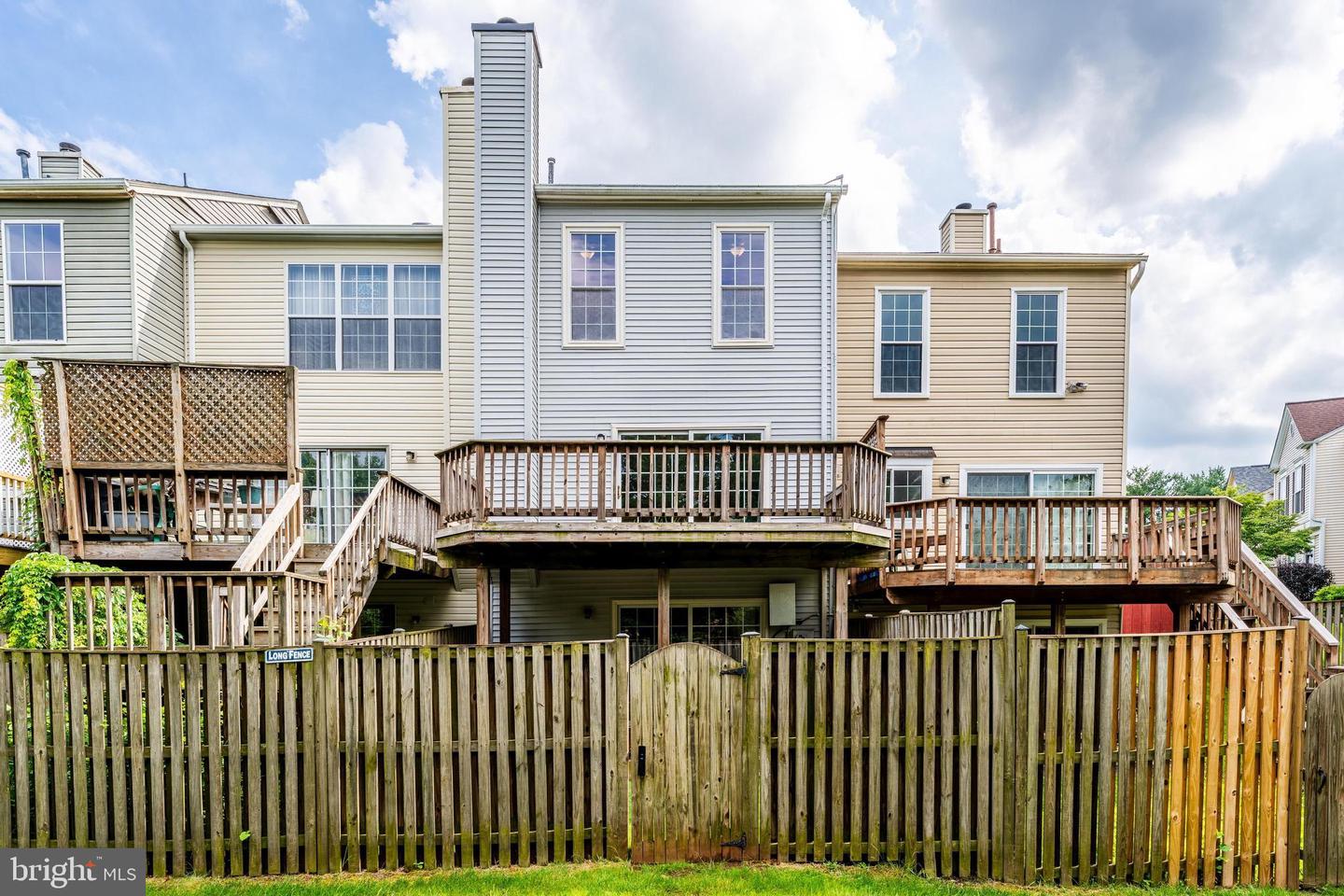 13582 HIGHLAND MEWS CT, HERNDON, Virginia 20171, 3 Bedrooms Bedrooms, ,2 BathroomsBathrooms,Residential,For sale,13582 HIGHLAND MEWS CT,VAFX2246826 MLS # VAFX2246826