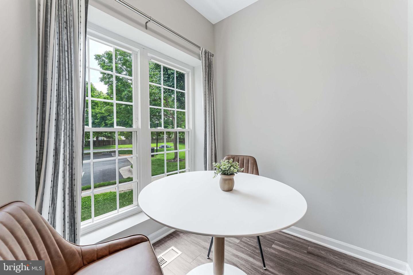 13582 HIGHLAND MEWS CT, HERNDON, Virginia 20171, 3 Bedrooms Bedrooms, ,2 BathroomsBathrooms,Residential,For sale,13582 HIGHLAND MEWS CT,VAFX2246826 MLS # VAFX2246826