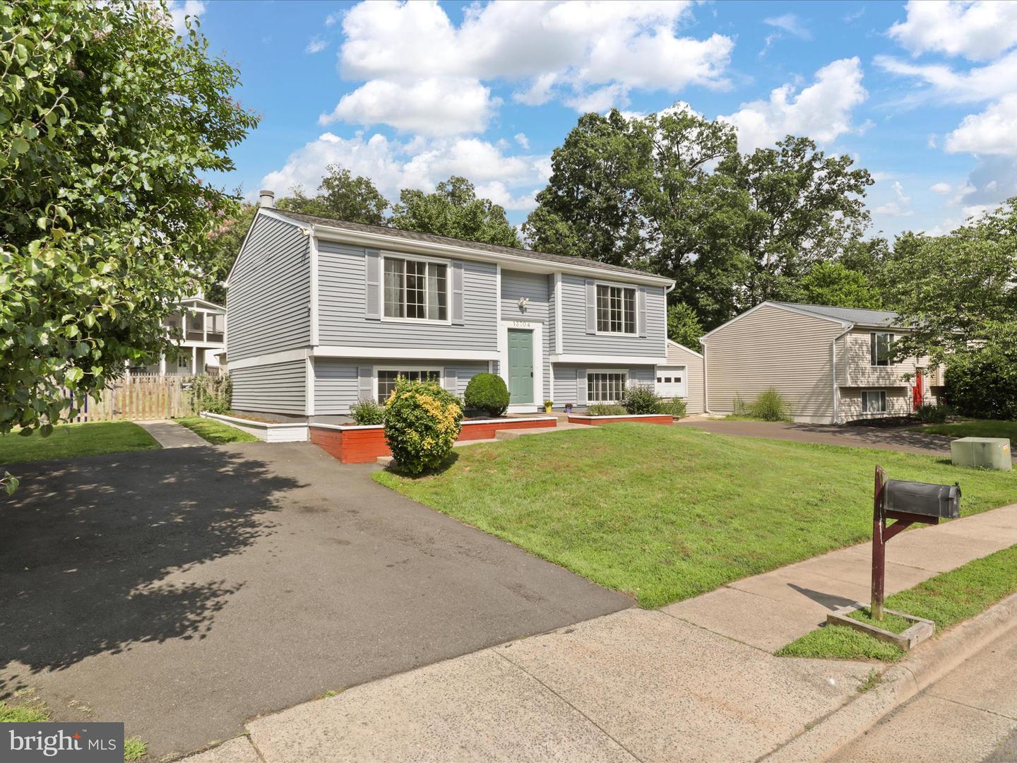 13704 CABELLS MILL DR, CENTREVILLE, Virginia 20120, 4 Bedrooms Bedrooms, ,2 BathroomsBathrooms,Residential,For sale,13704 CABELLS MILL DR,VAFX2246852 MLS # VAFX2246852