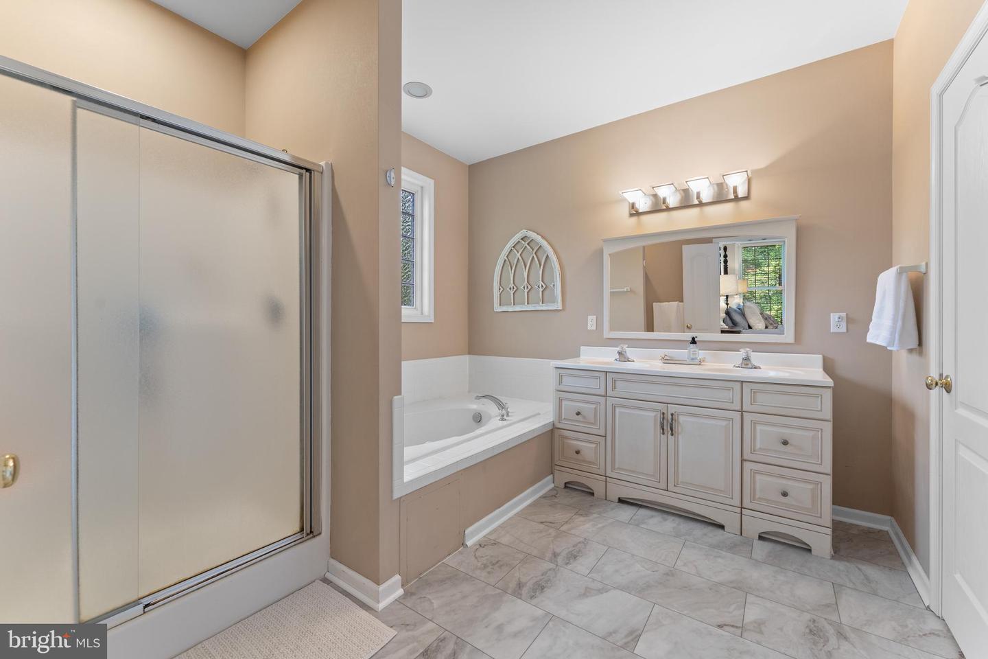 101 BATTLEFIELD RD, LOCUST GROVE, Virginia 22508, 5 Bedrooms Bedrooms, ,3 BathroomsBathrooms,Residential,For sale,101 BATTLEFIELD RD,VAOR2009874 MLS # VAOR2009874