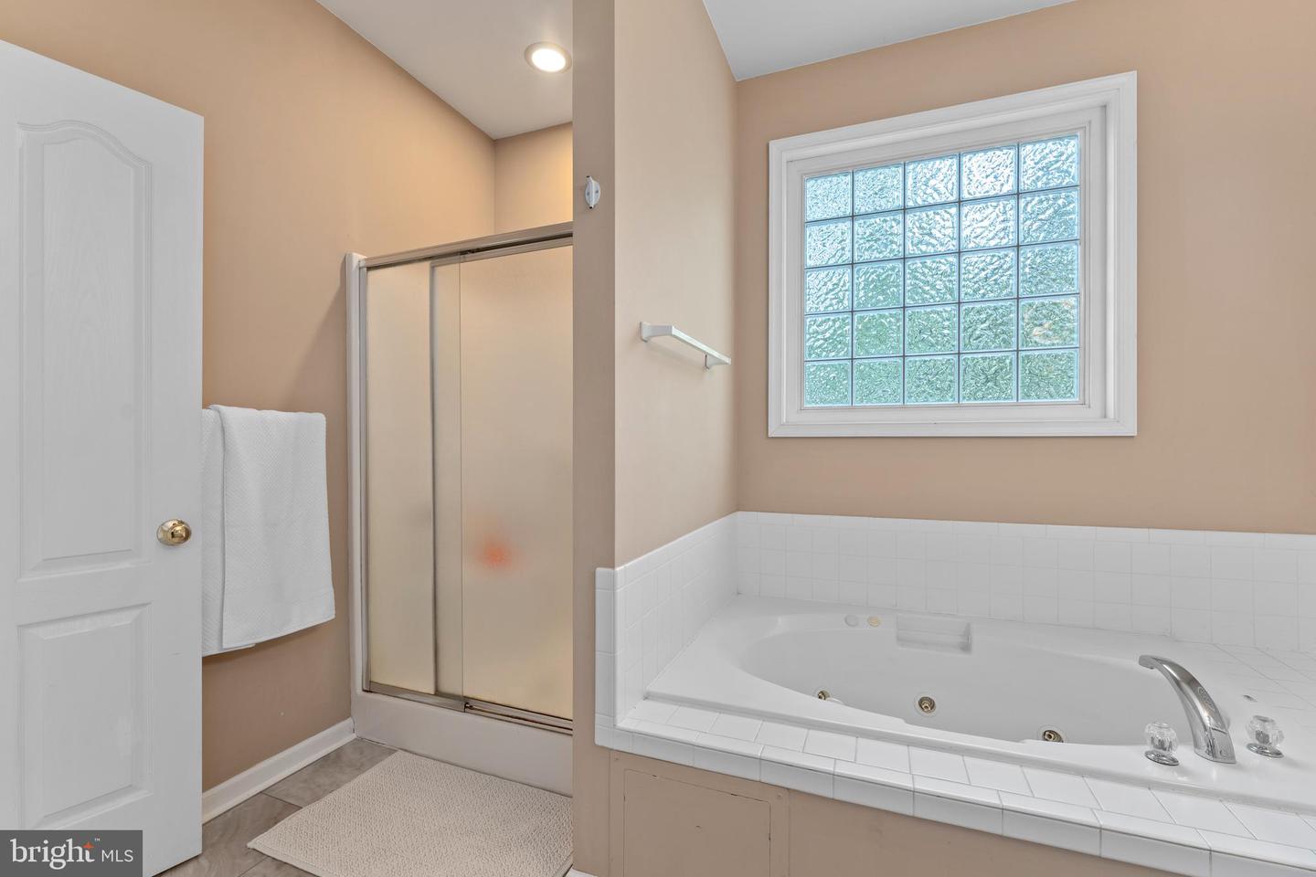 101 BATTLEFIELD RD, LOCUST GROVE, Virginia 22508, 5 Bedrooms Bedrooms, ,3 BathroomsBathrooms,Residential,For sale,101 BATTLEFIELD RD,VAOR2009874 MLS # VAOR2009874