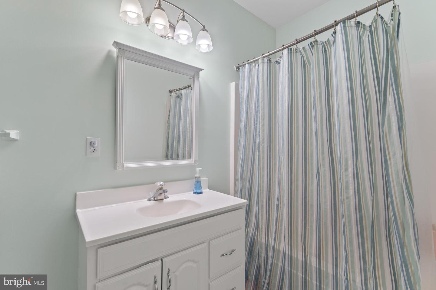 101 BATTLEFIELD RD, LOCUST GROVE, Virginia 22508, 5 Bedrooms Bedrooms, ,3 BathroomsBathrooms,Residential,For sale,101 BATTLEFIELD RD,VAOR2009874 MLS # VAOR2009874