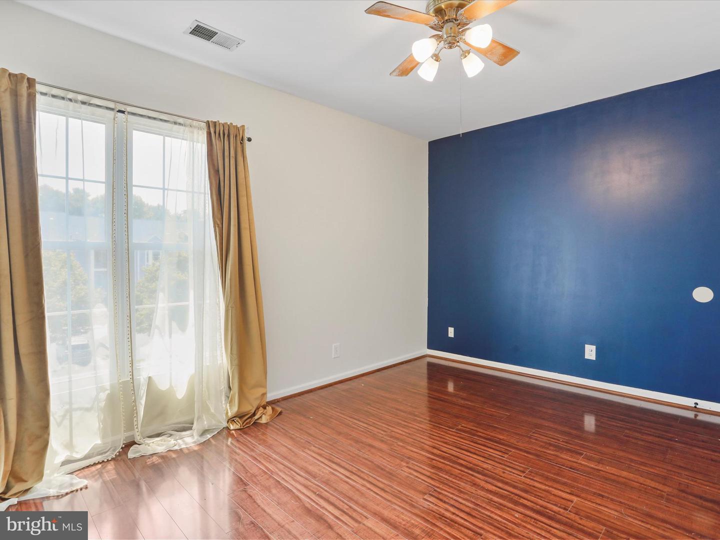 46598 DRYSDALE TER #302, STERLING, Virginia 20165, 2 Bedrooms Bedrooms, ,3 BathroomsBathrooms,Residential,For sale,46598 DRYSDALE TER #302,VALO2099386 MLS # VALO2099386
