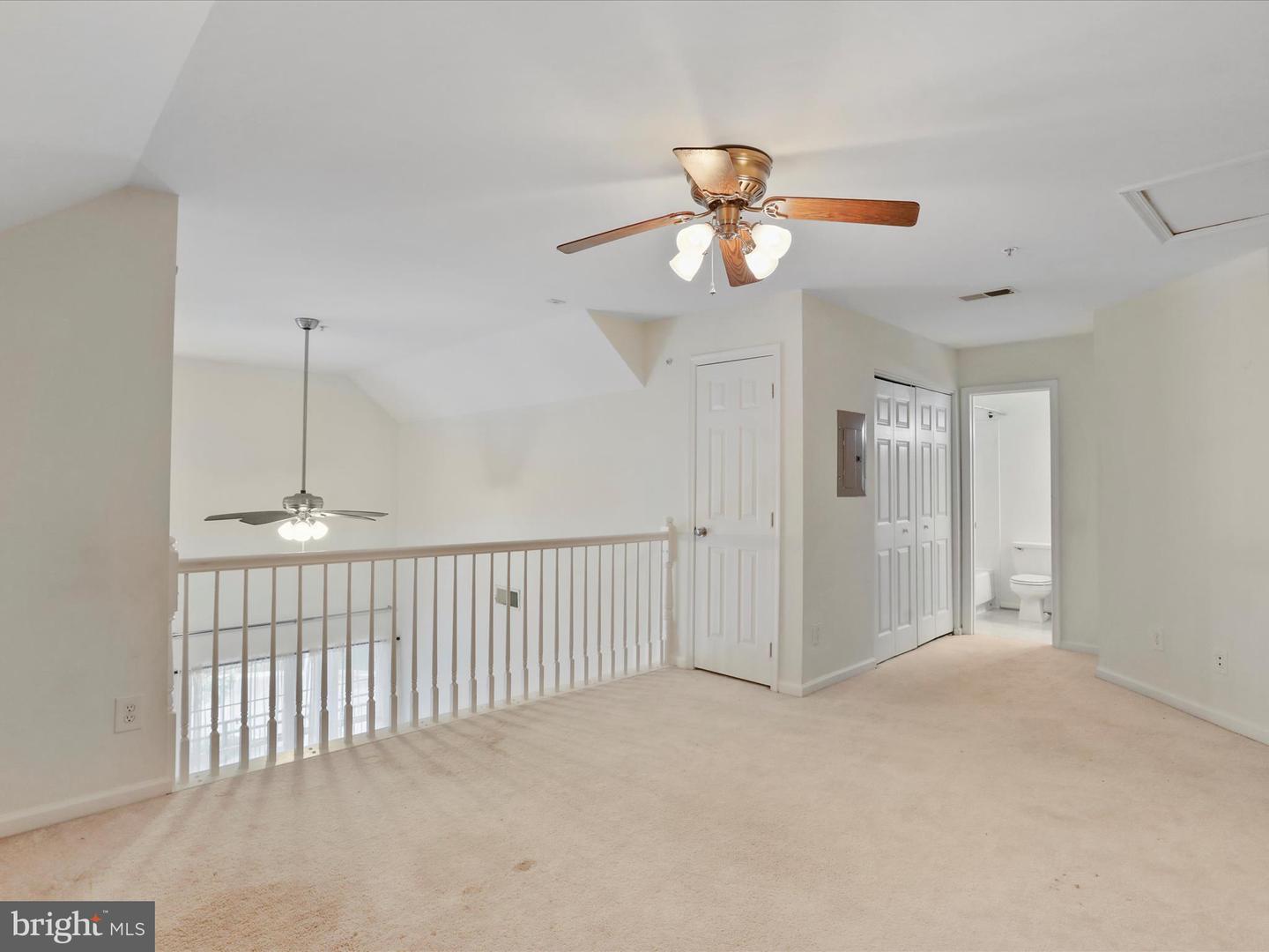 46598 DRYSDALE TER #302, STERLING, Virginia 20165, 2 Bedrooms Bedrooms, ,3 BathroomsBathrooms,Residential,For sale,46598 DRYSDALE TER #302,VALO2099386 MLS # VALO2099386