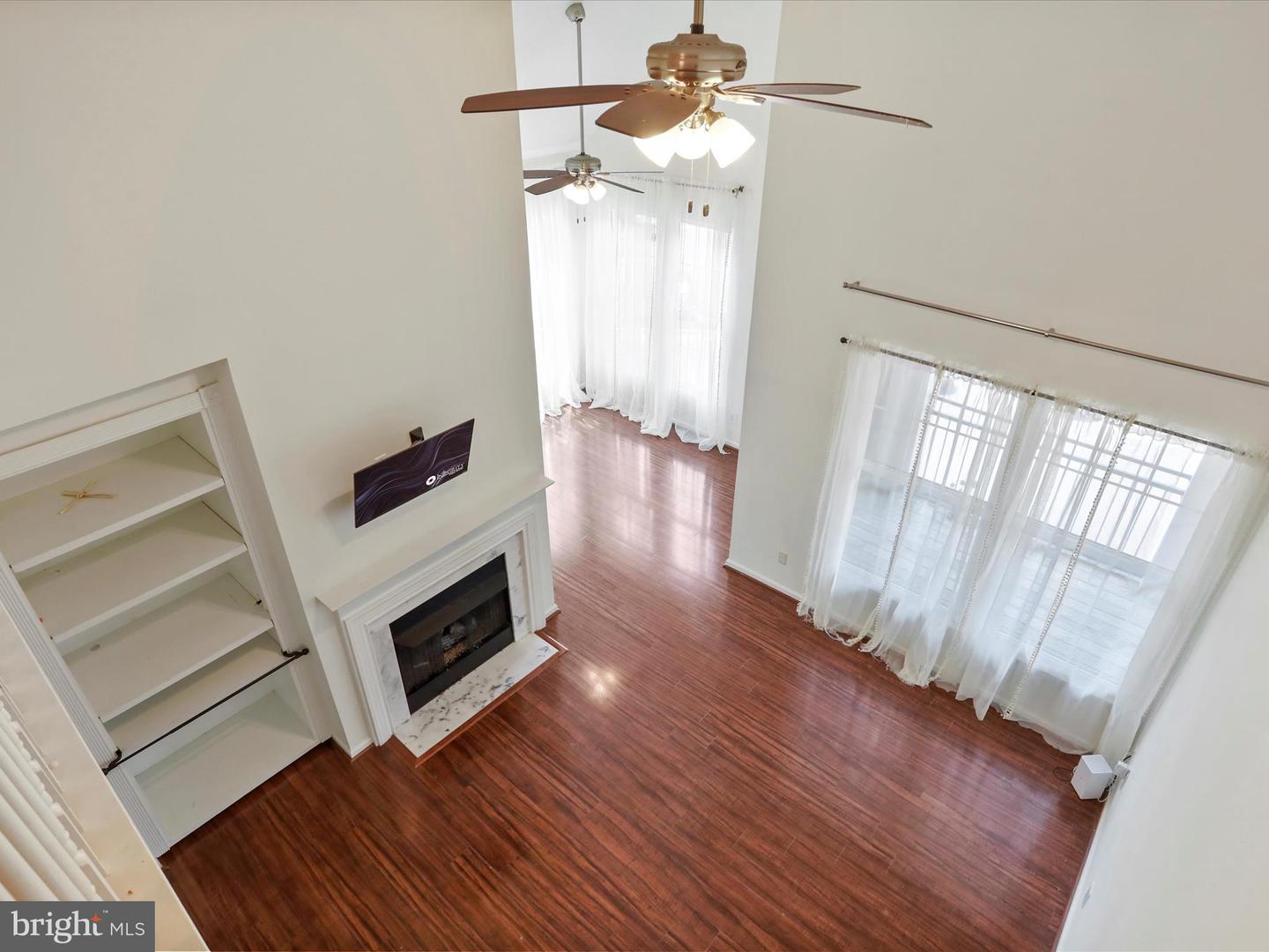 46598 DRYSDALE TER #302, STERLING, Virginia 20165, 2 Bedrooms Bedrooms, ,3 BathroomsBathrooms,Residential,For sale,46598 DRYSDALE TER #302,VALO2099386 MLS # VALO2099386