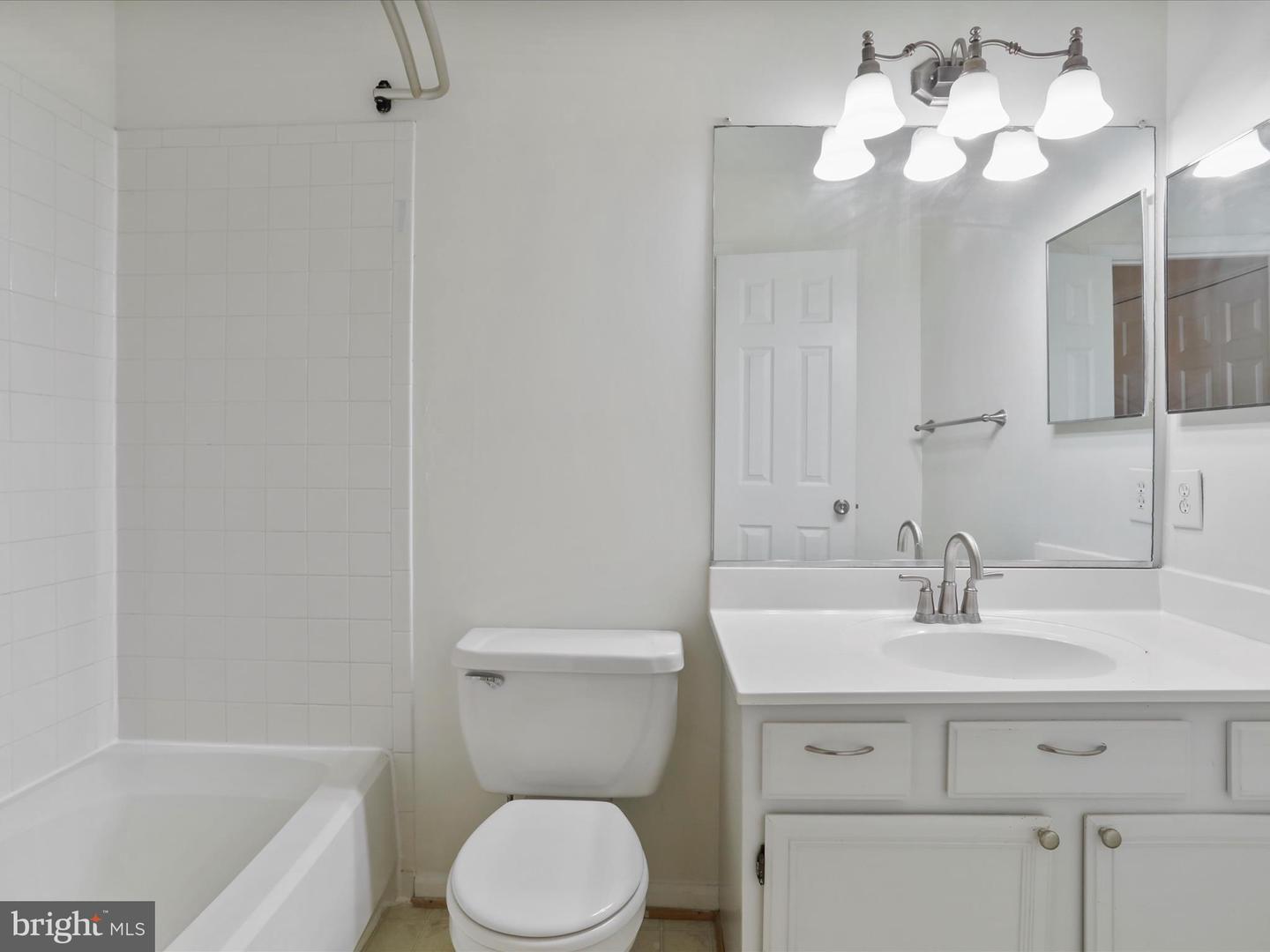 46598 DRYSDALE TER #302, STERLING, Virginia 20165, 2 Bedrooms Bedrooms, ,3 BathroomsBathrooms,Residential,For sale,46598 DRYSDALE TER #302,VALO2099386 MLS # VALO2099386