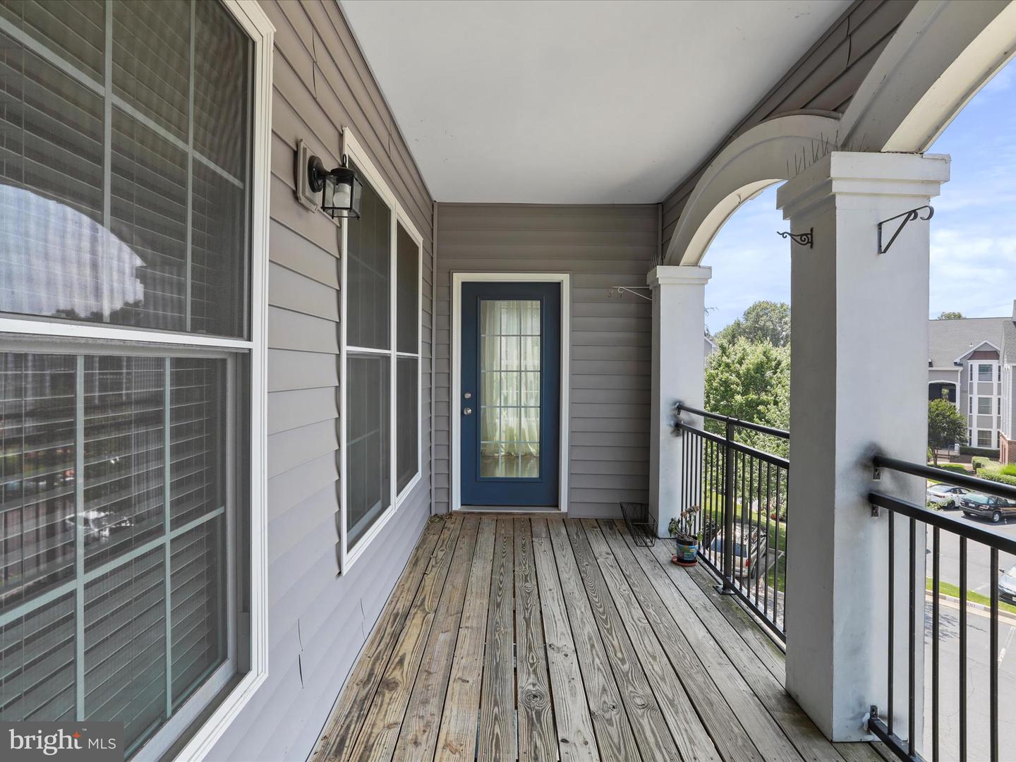 46598 DRYSDALE TER #302, STERLING, Virginia 20165, 2 Bedrooms Bedrooms, ,3 BathroomsBathrooms,Residential,For sale,46598 DRYSDALE TER #302,VALO2099386 MLS # VALO2099386
